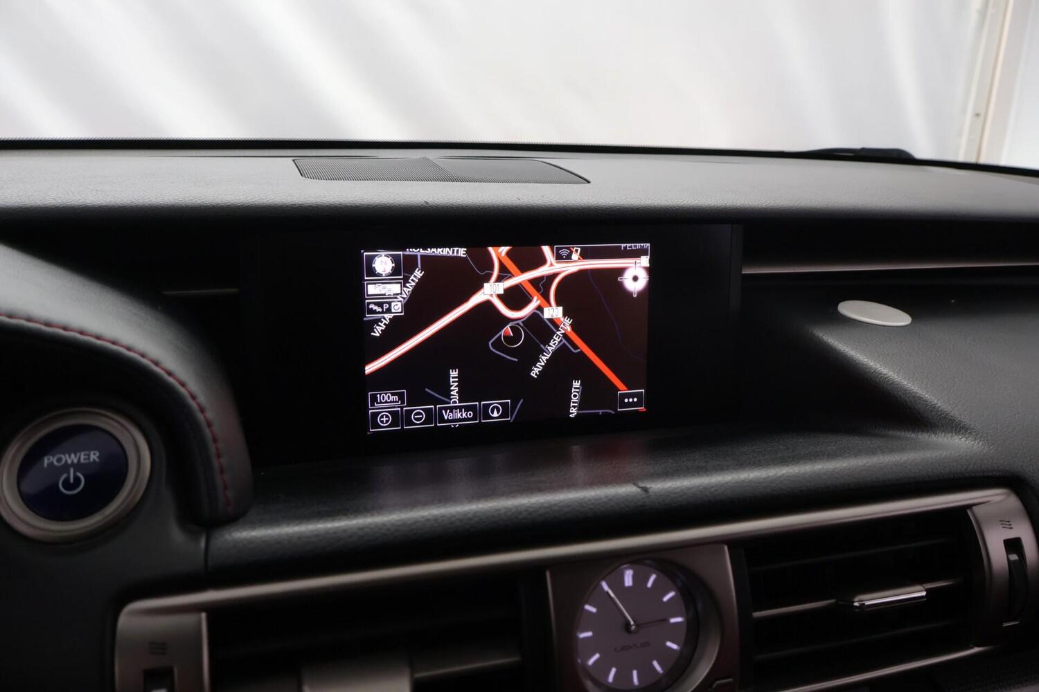 Lexus IS vaihtoauto