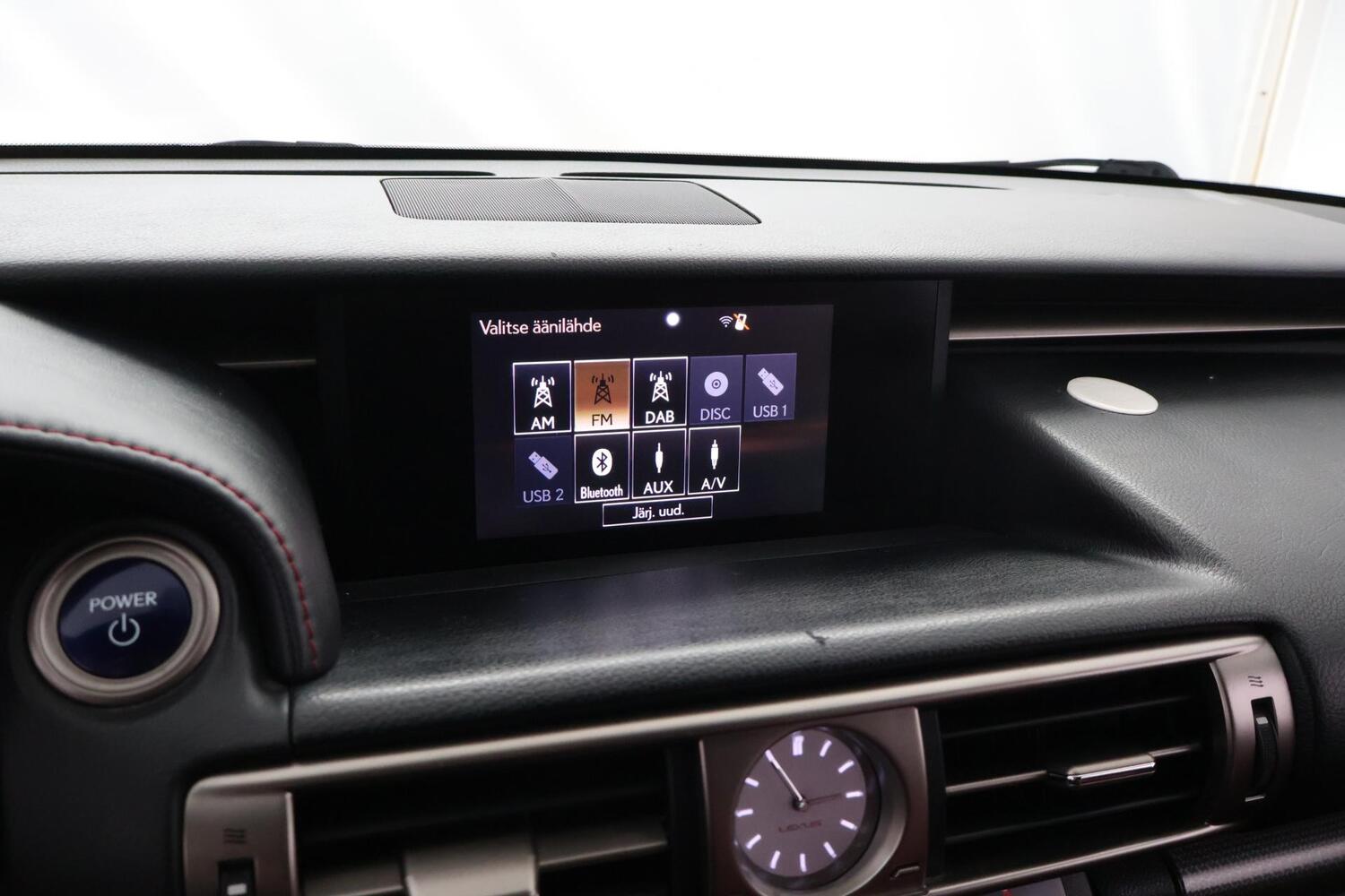 Lexus IS vaihtoauto