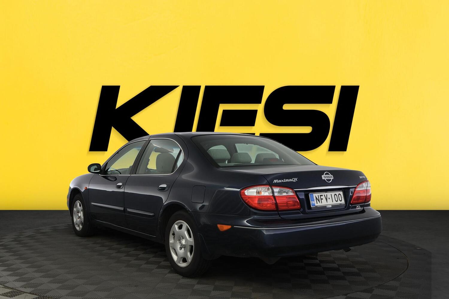 Nissan Maxima vaihtoauto