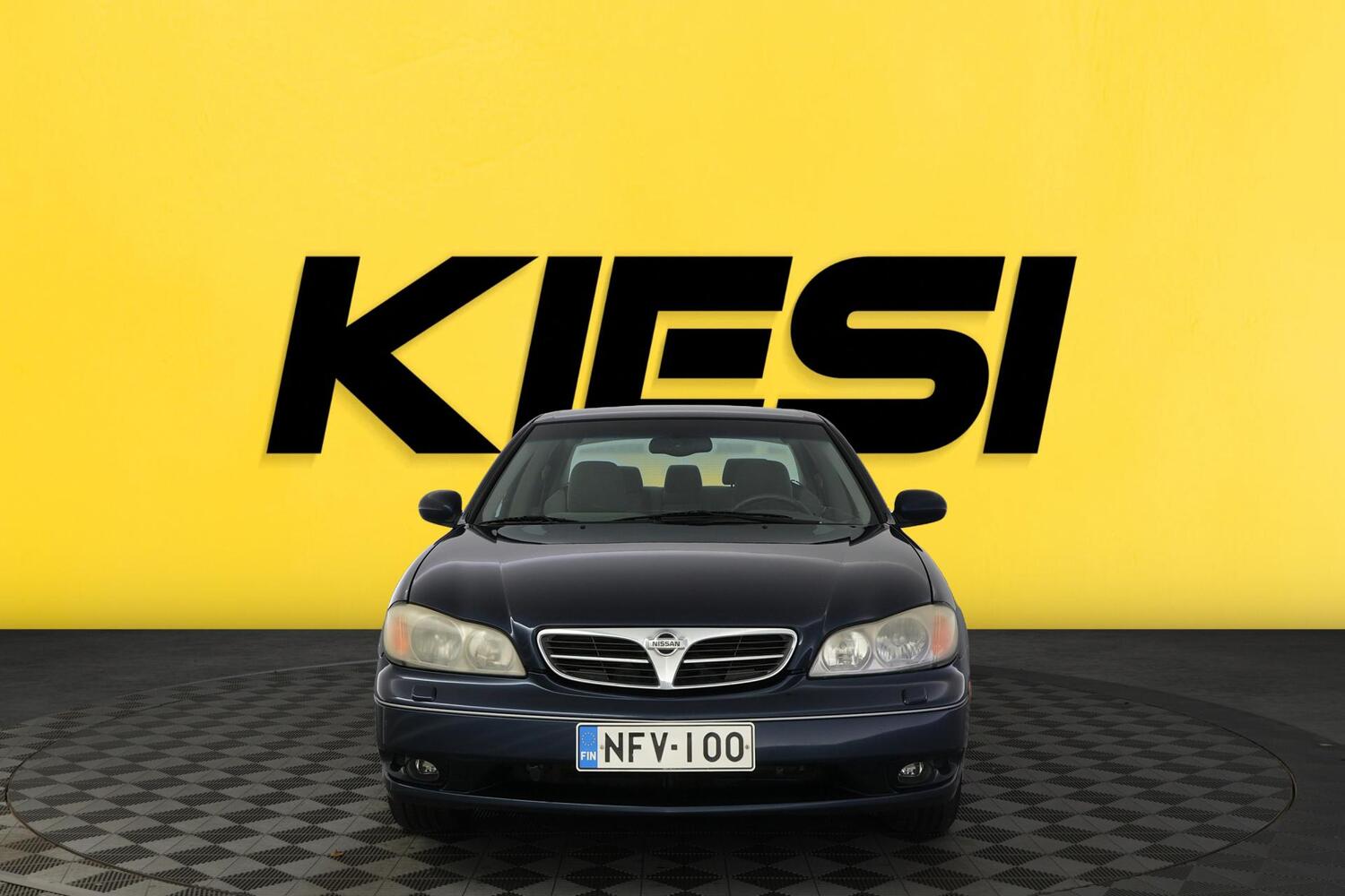 Nissan Maxima vaihtoauto