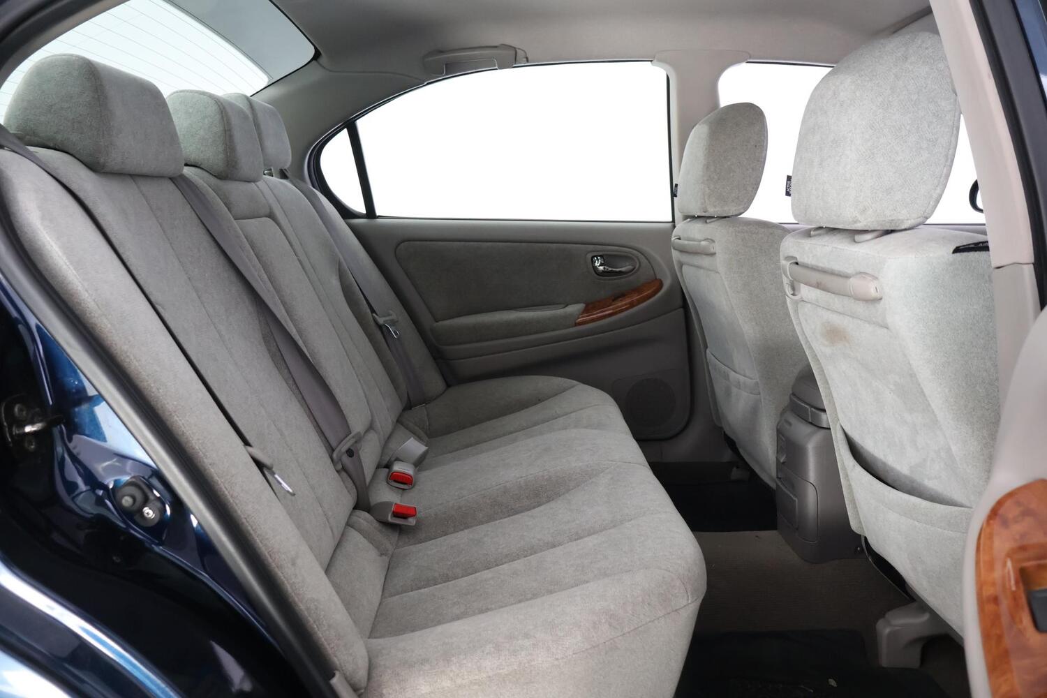 Nissan Maxima vaihtoauto