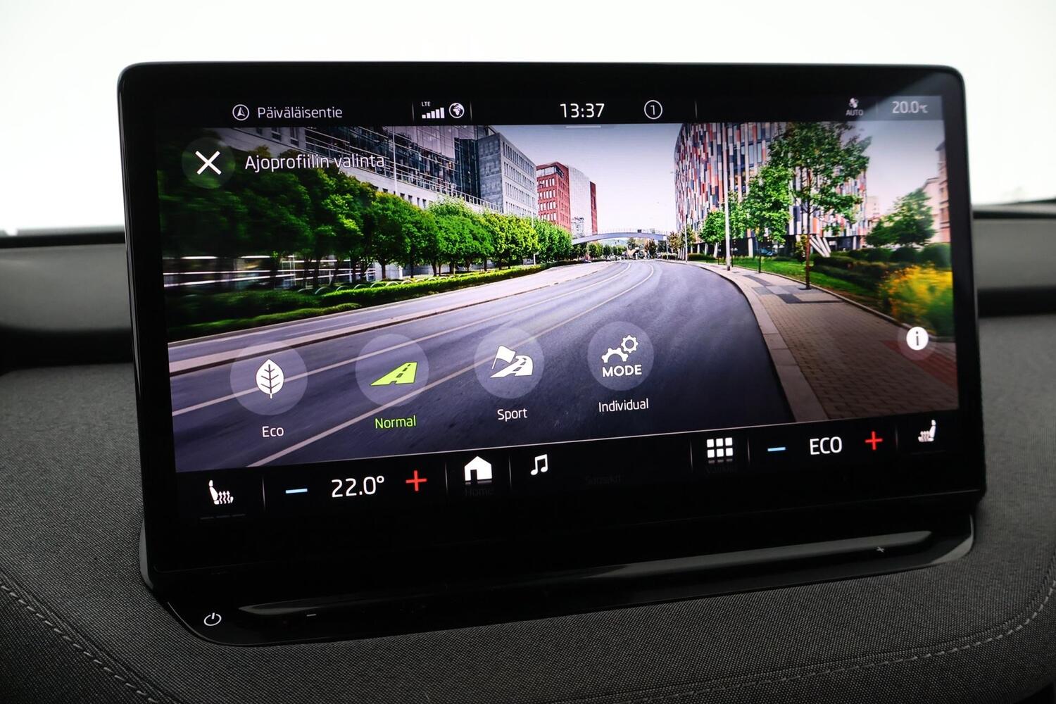 Skoda Enyaq vaihtoauto