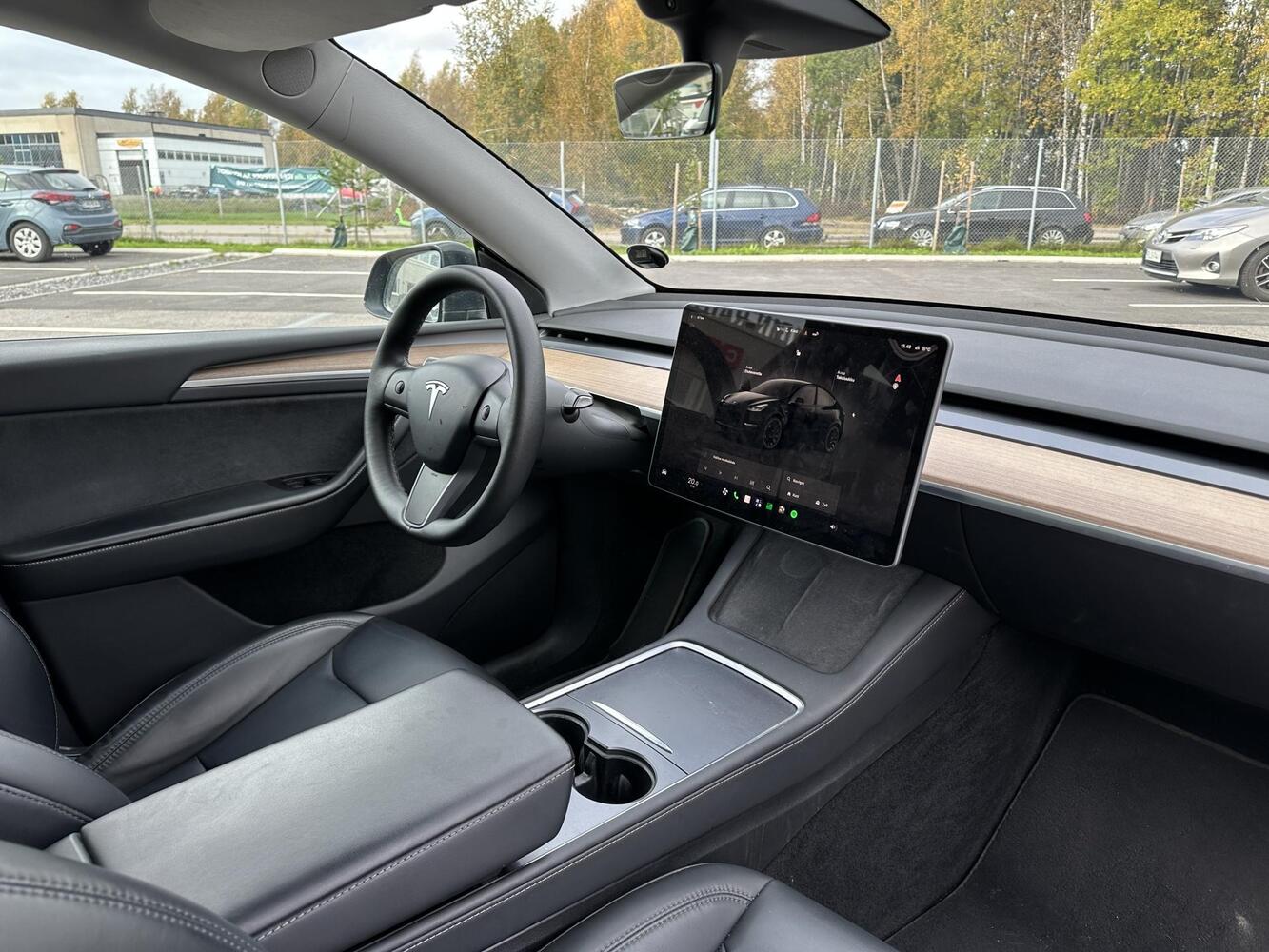Tesla Model Y vaihtoauto
