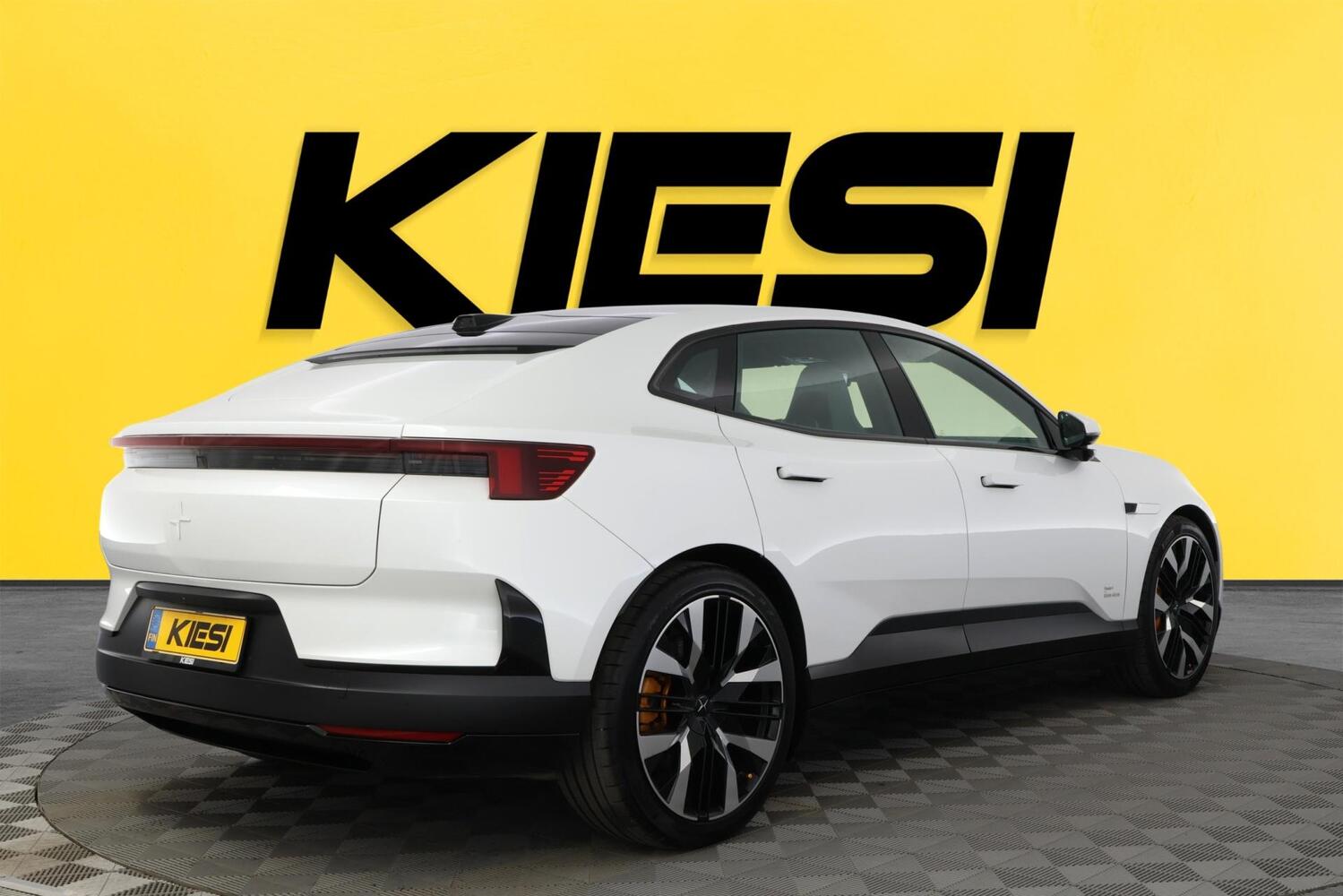 Polestar 4 vaihtoauto