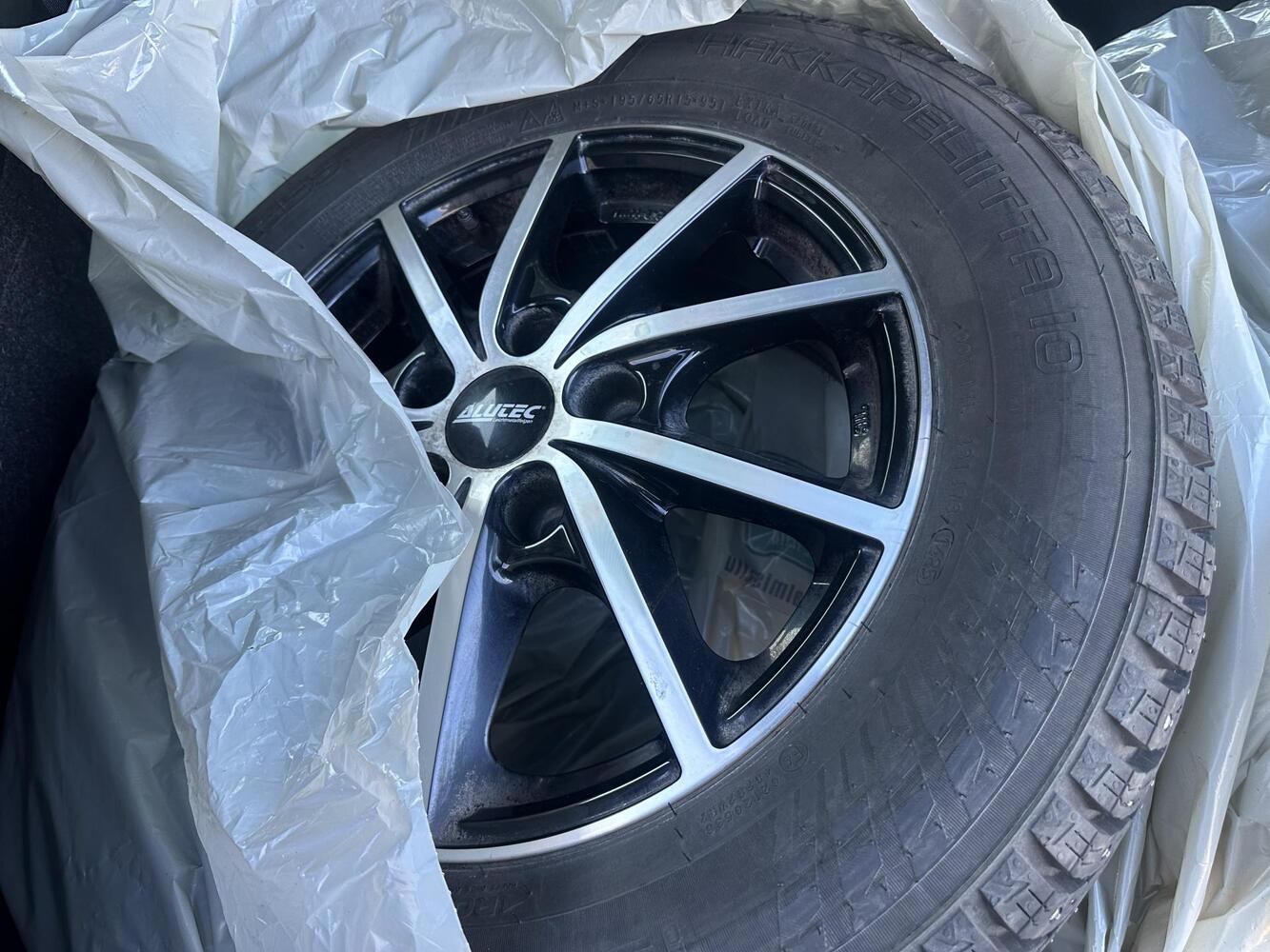 Toyota Auris vaihtoauto