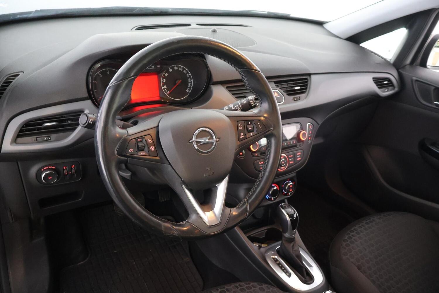 Opel Corsa vaihtoauto