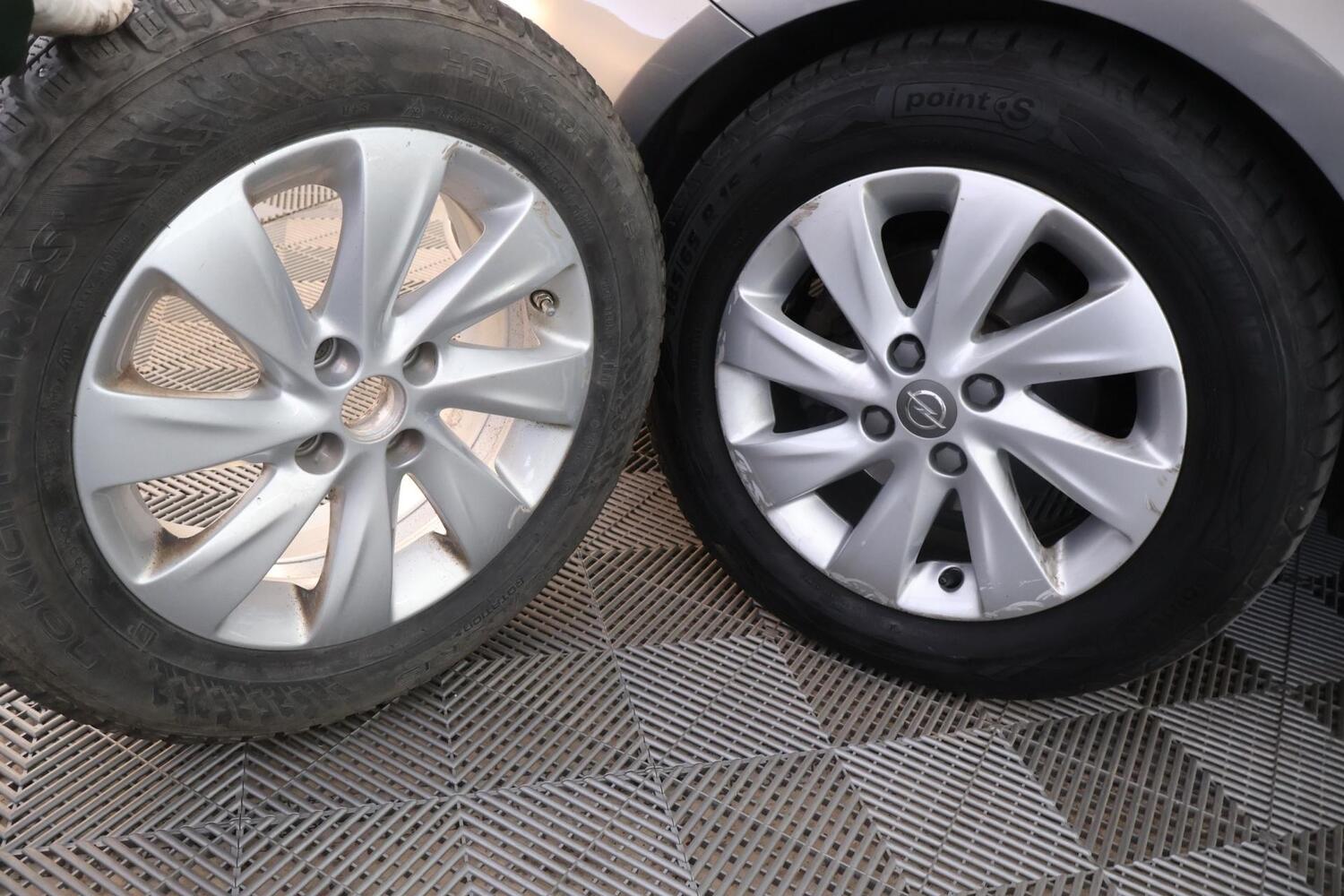 Opel Corsa vaihtoauto