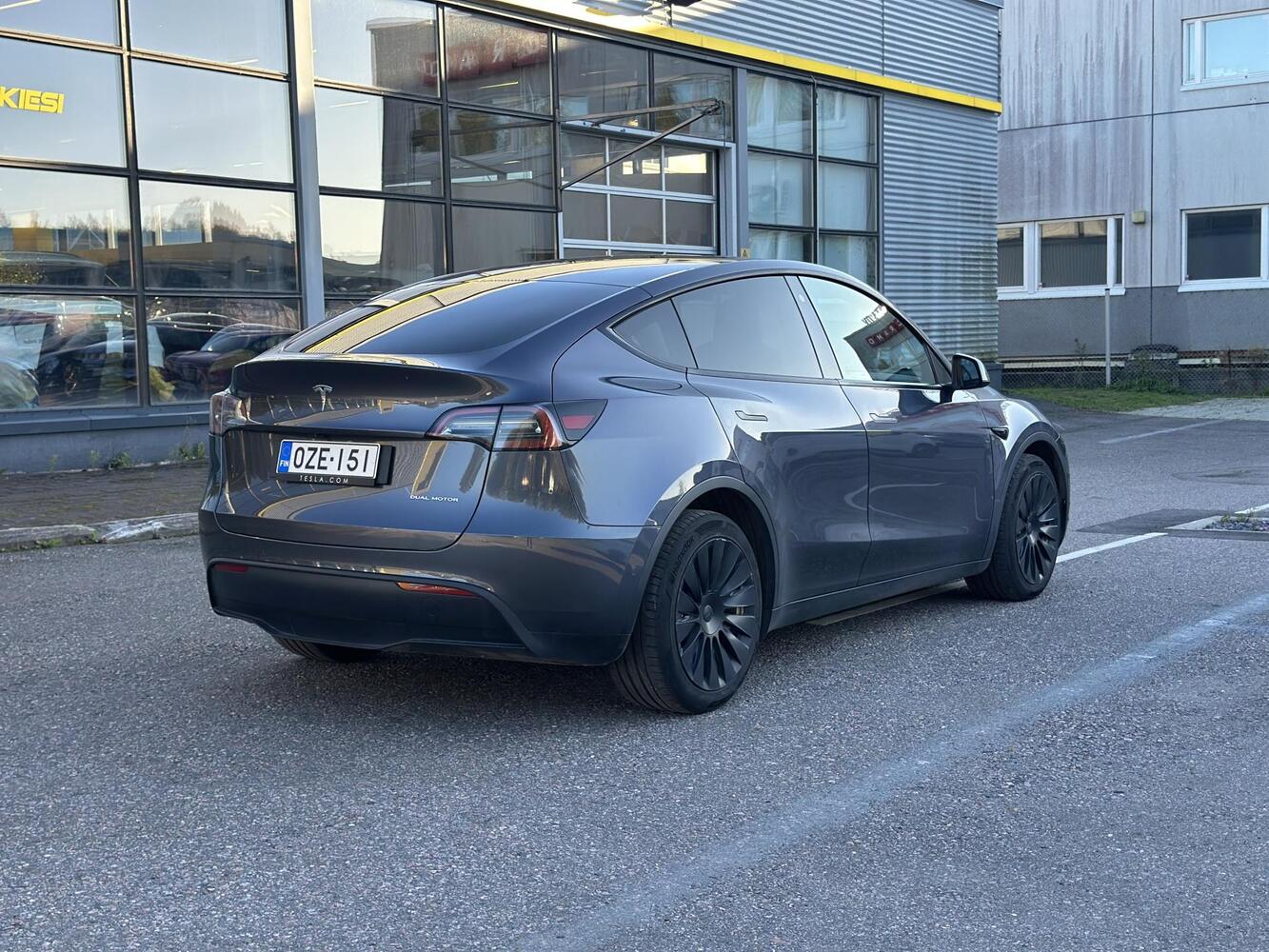 Tesla Model Y vaihtoauto