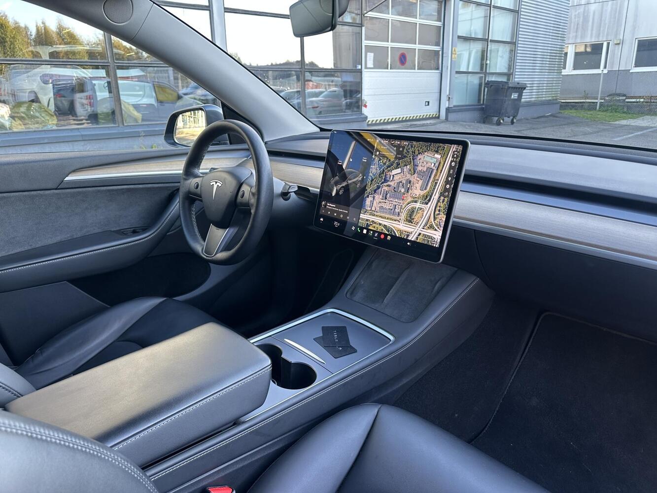 Tesla Model Y vaihtoauto