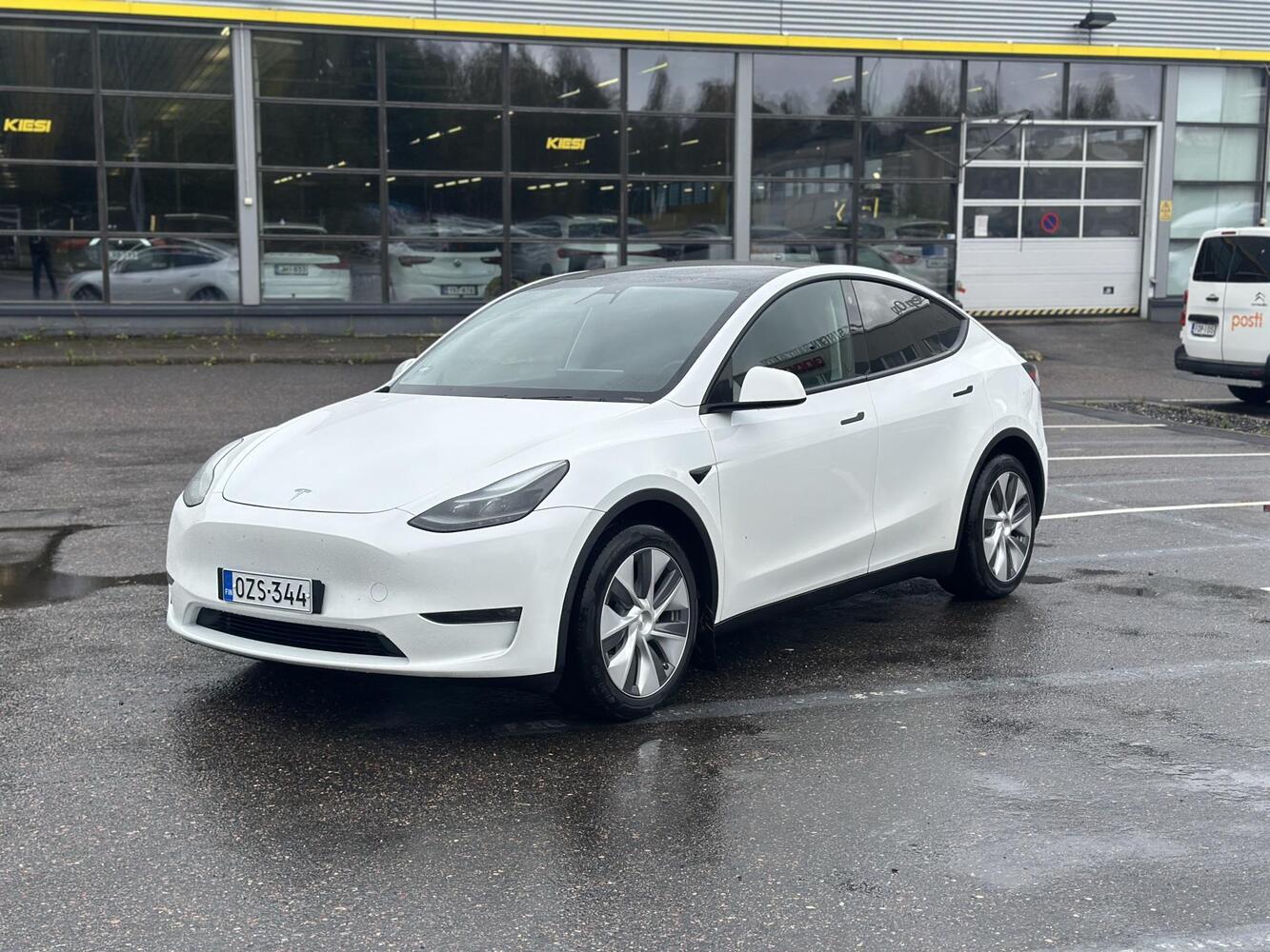 Tesla Model Y vaihtoauto