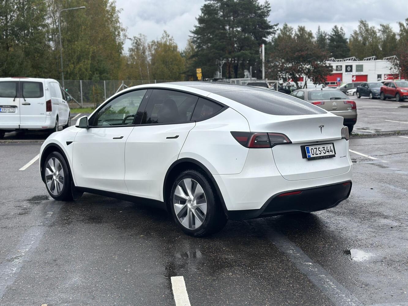 Tesla Model Y vaihtoauto