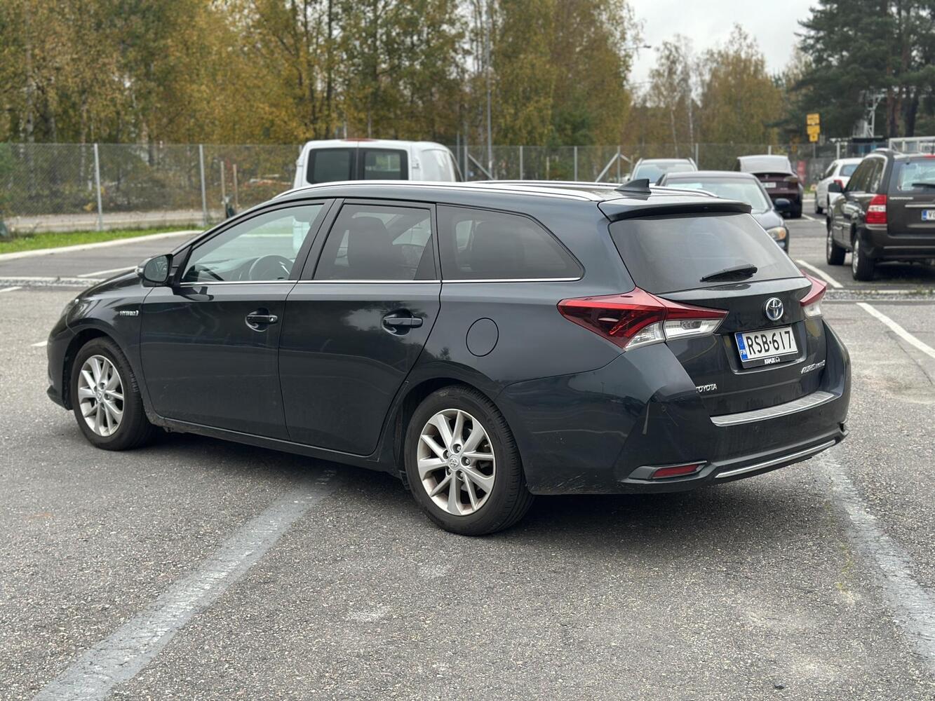 Toyota Auris vaihtoauto
