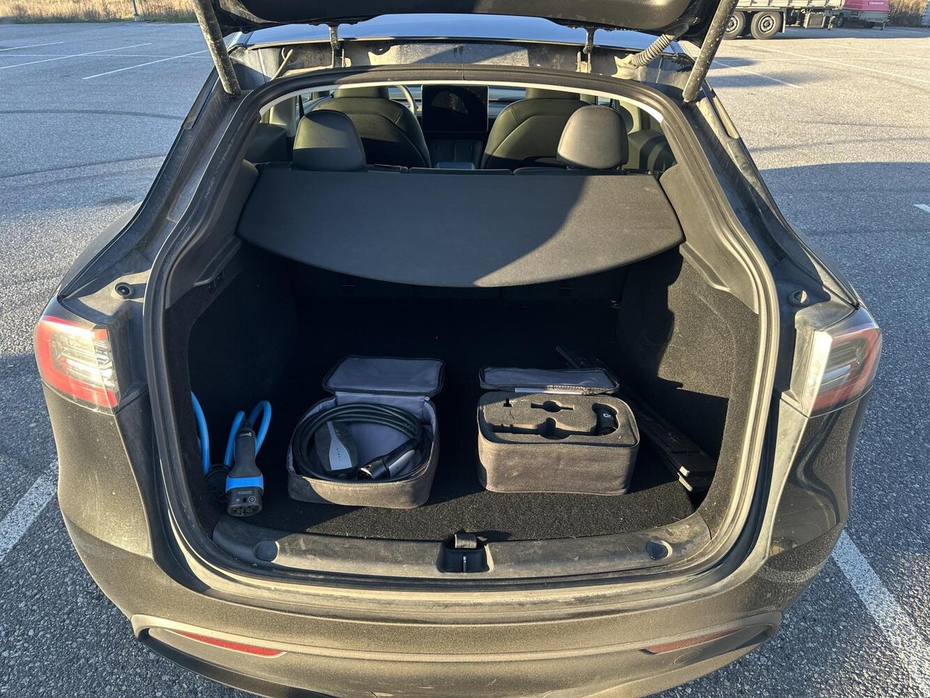 Tesla Model Y vaihtoauto