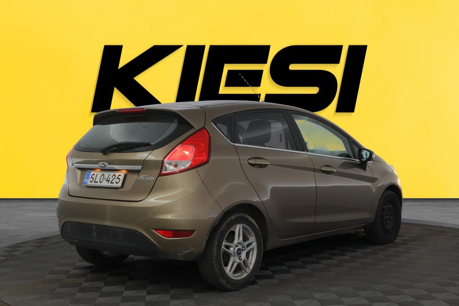 Ford Fiesta vaihtoauto