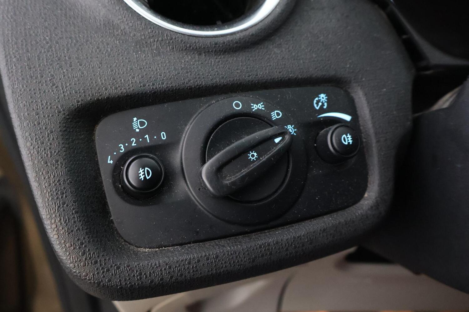 Ford Fiesta vaihtoauto