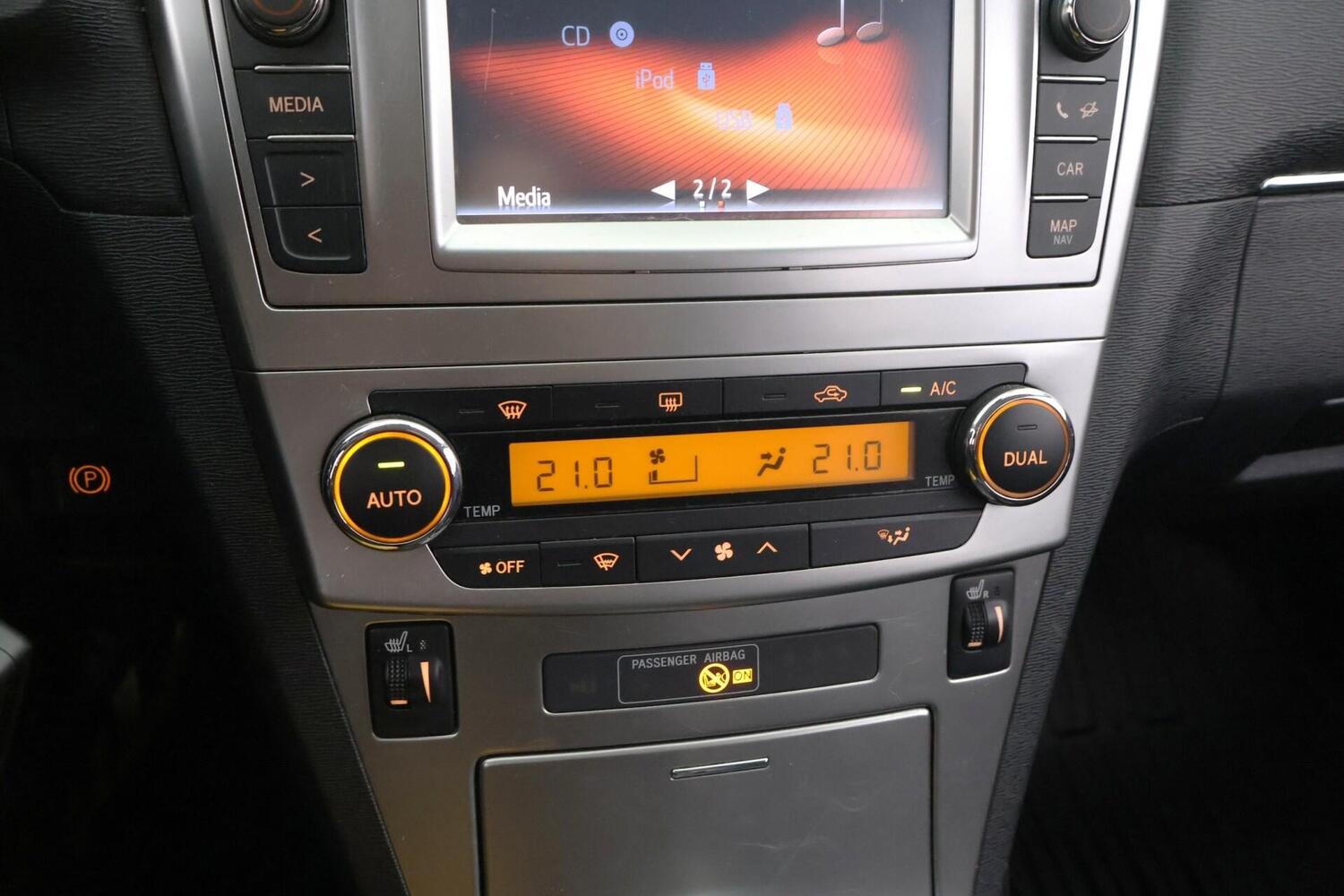 Toyota Avensis vaihtoauto