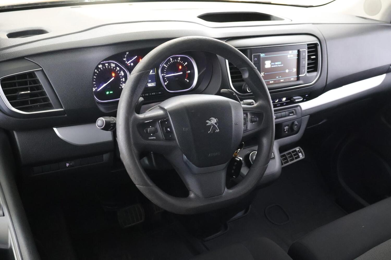 Peugeot Traveller vaihtoauto