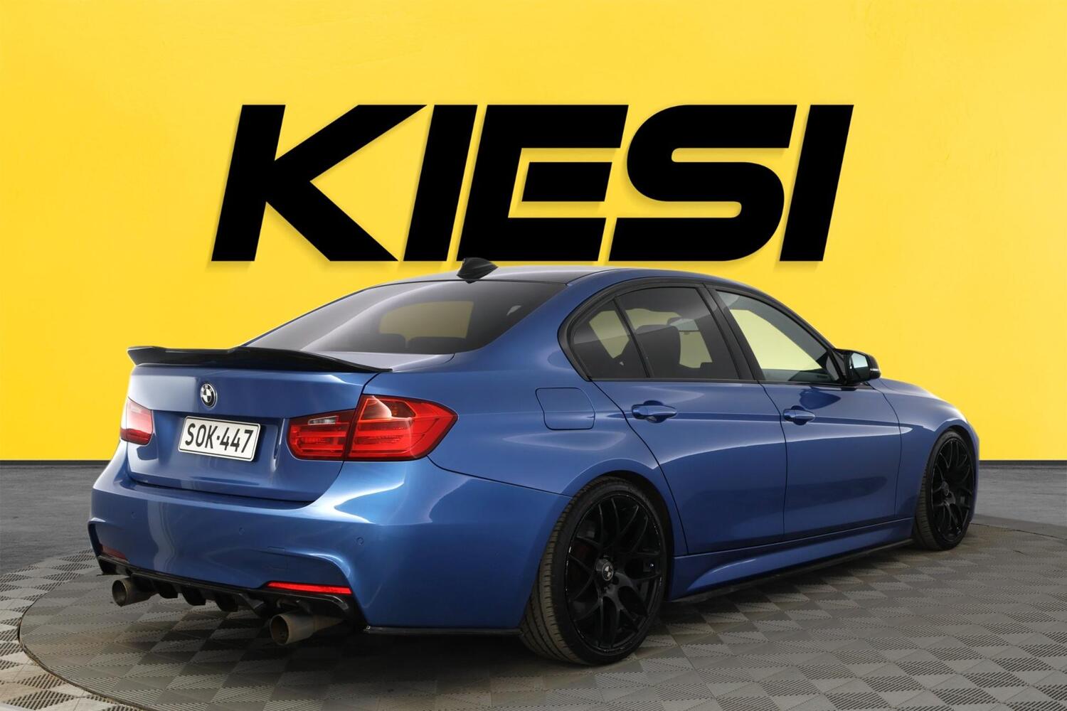 BMW 330 vaihtoauto