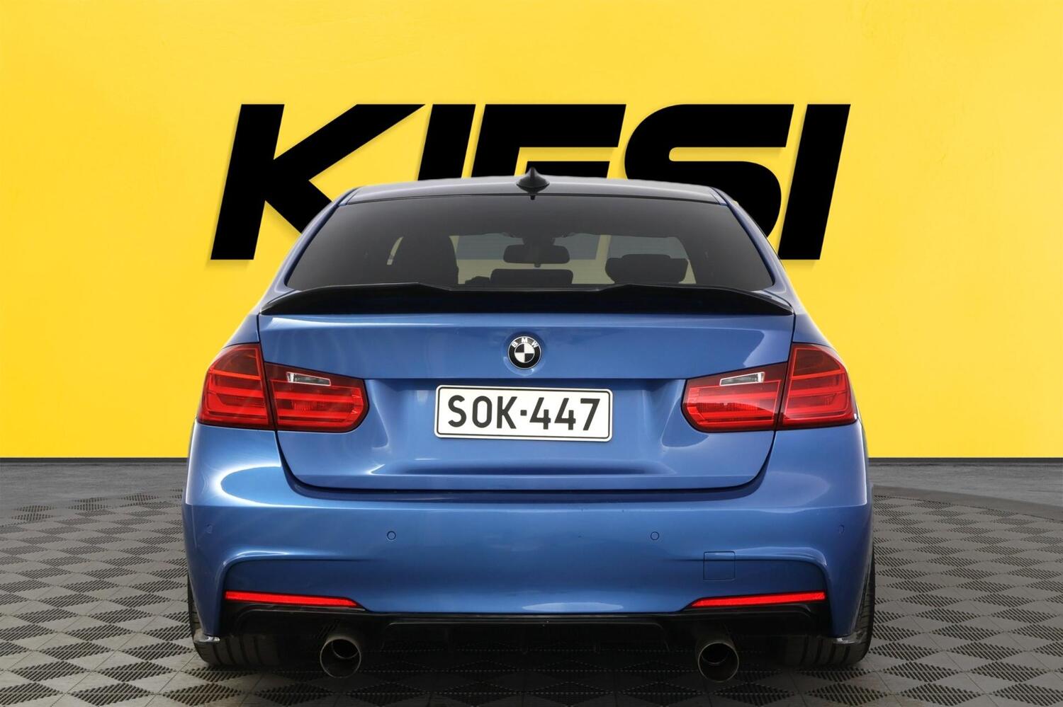 BMW 330 vaihtoauto