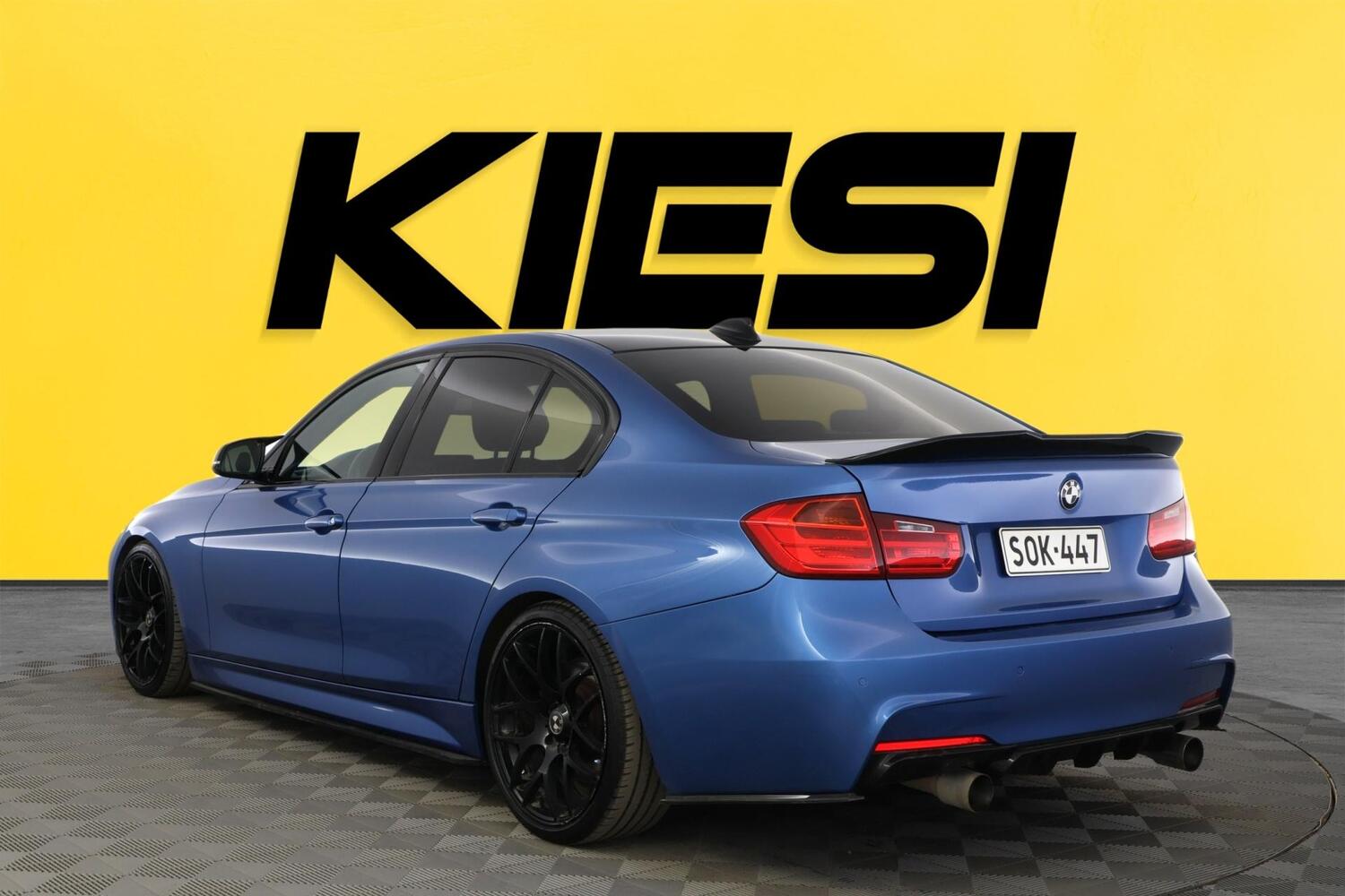 BMW 330 vaihtoauto
