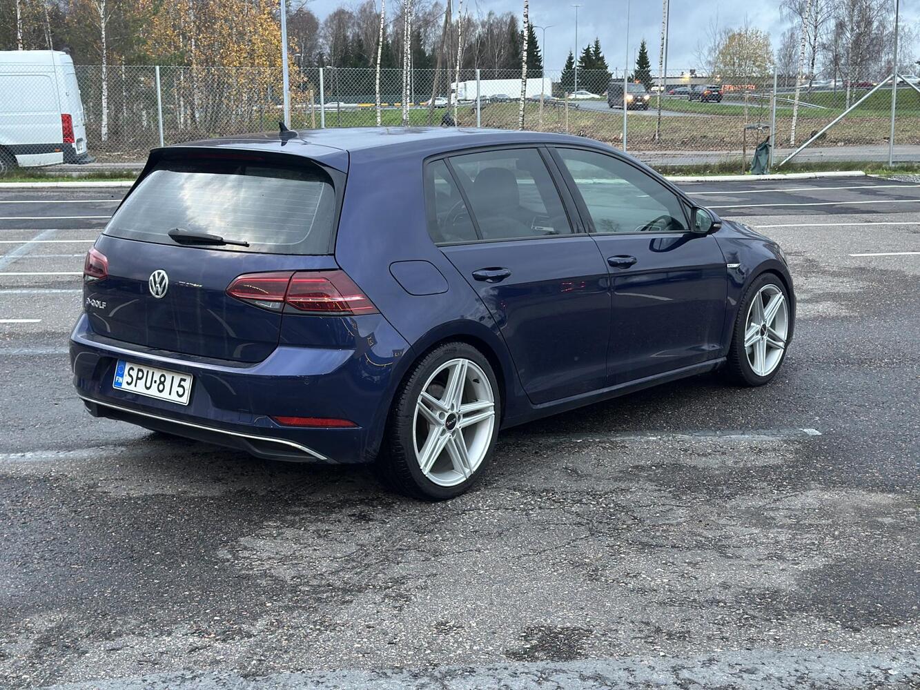 Volkswagen Golf vaihtoauto