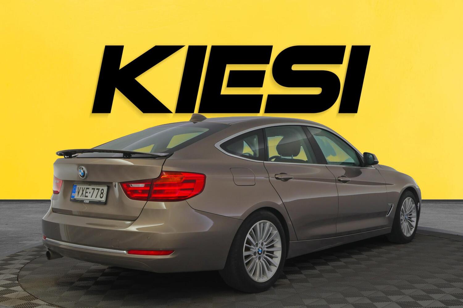 BMW 320 vaihtoauto