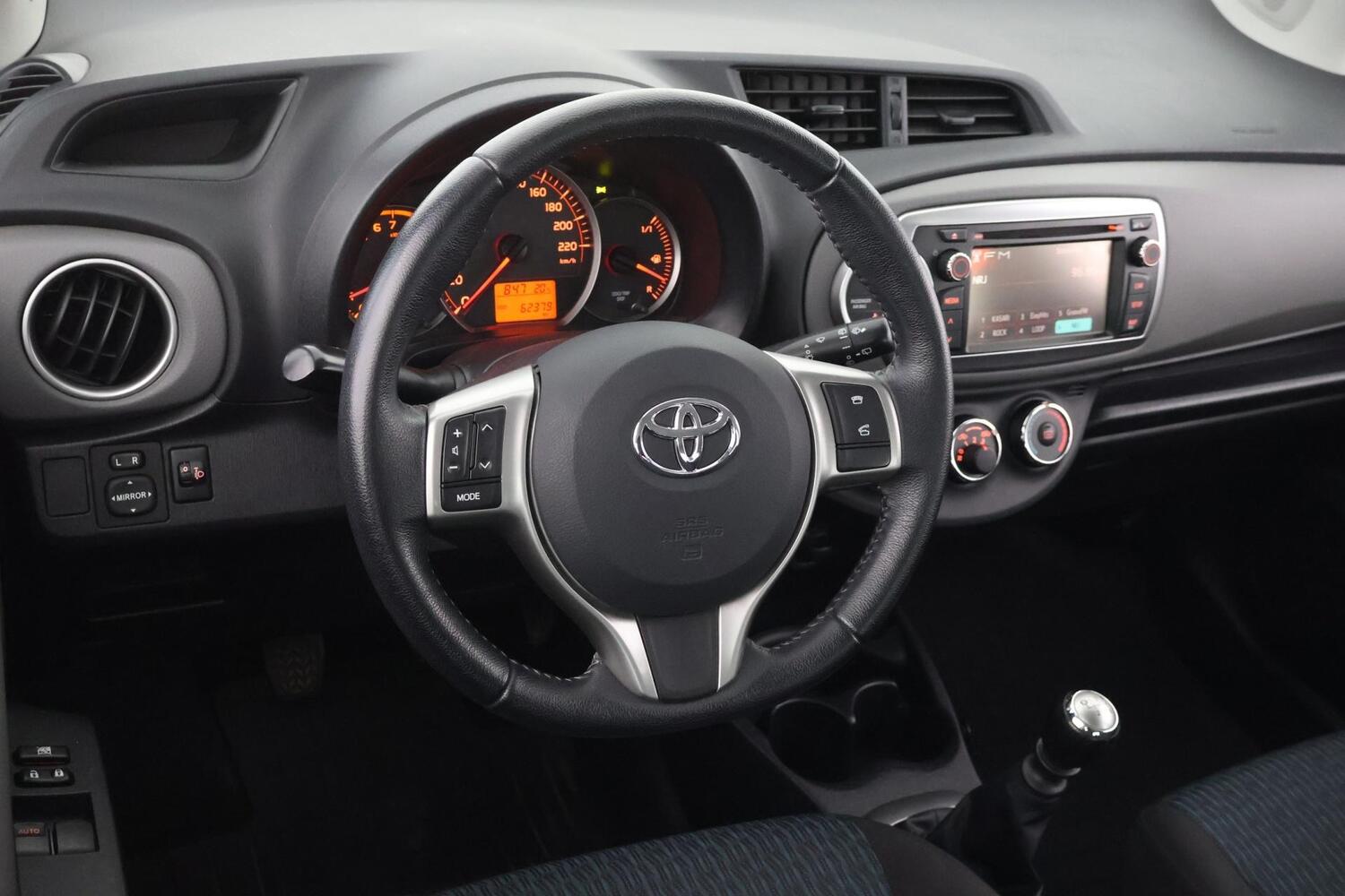 Toyota Yaris vaihtoauto