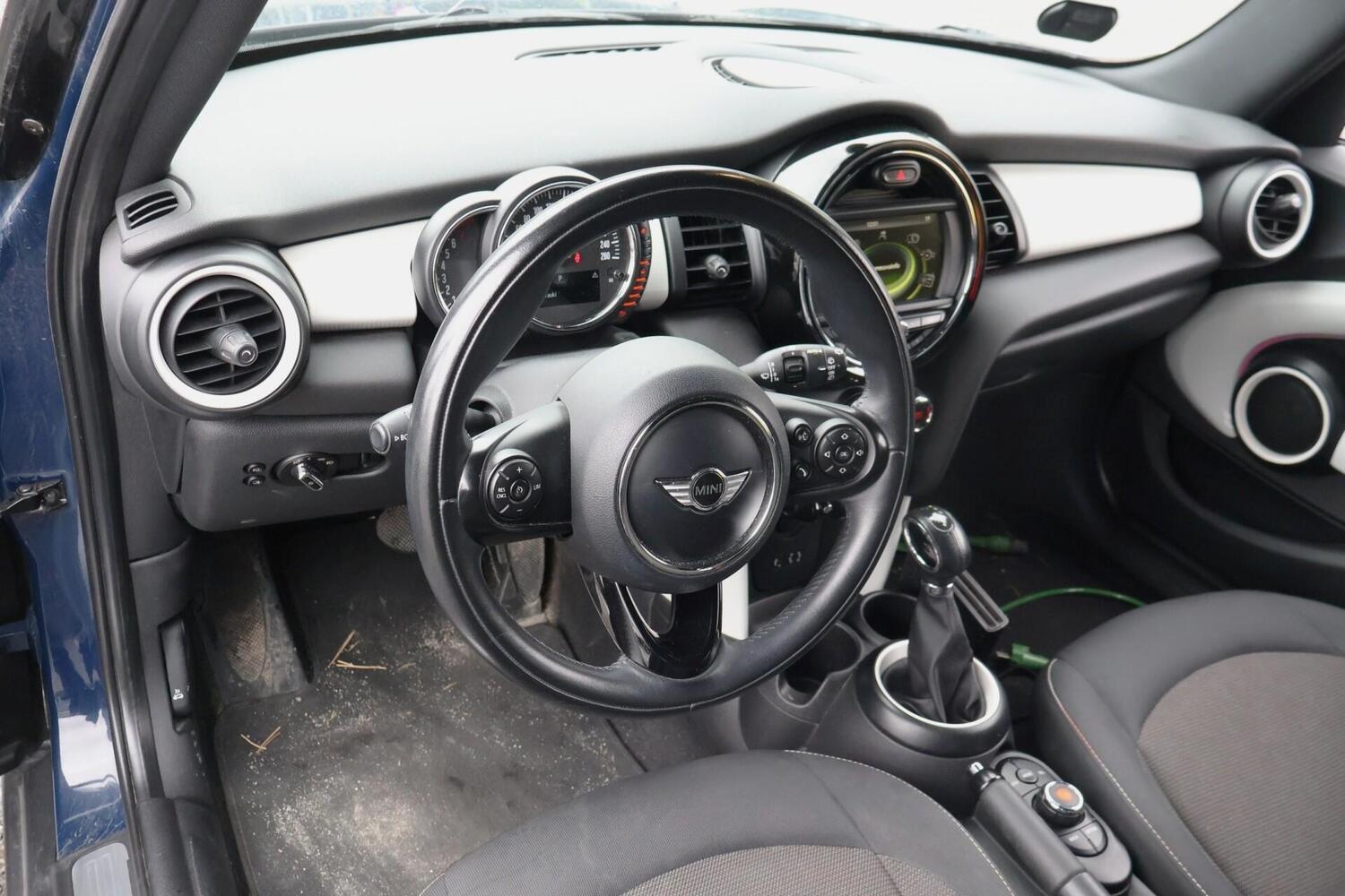 Mini Cooper vaihtoauto