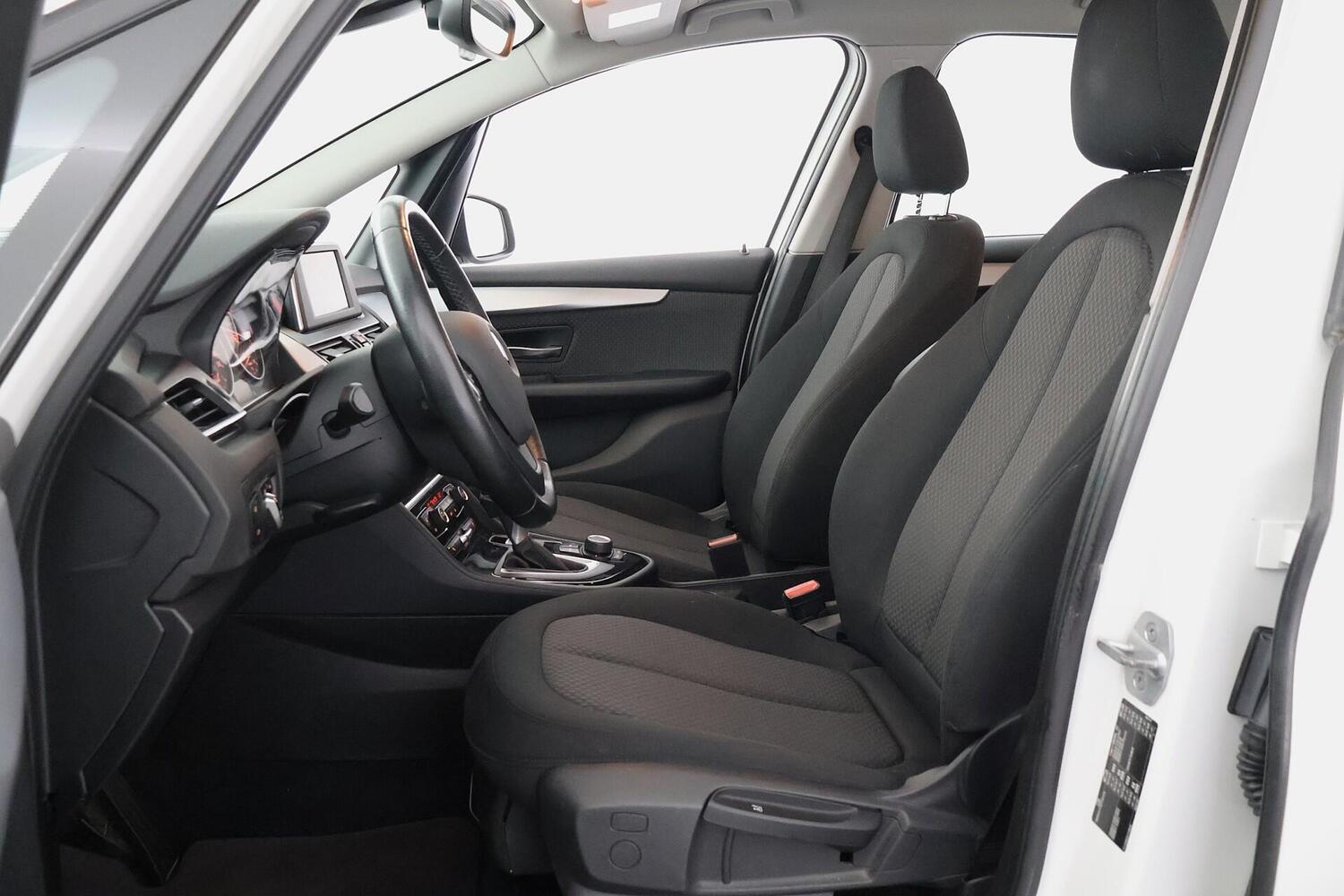 BMW 216 vaihtoauto