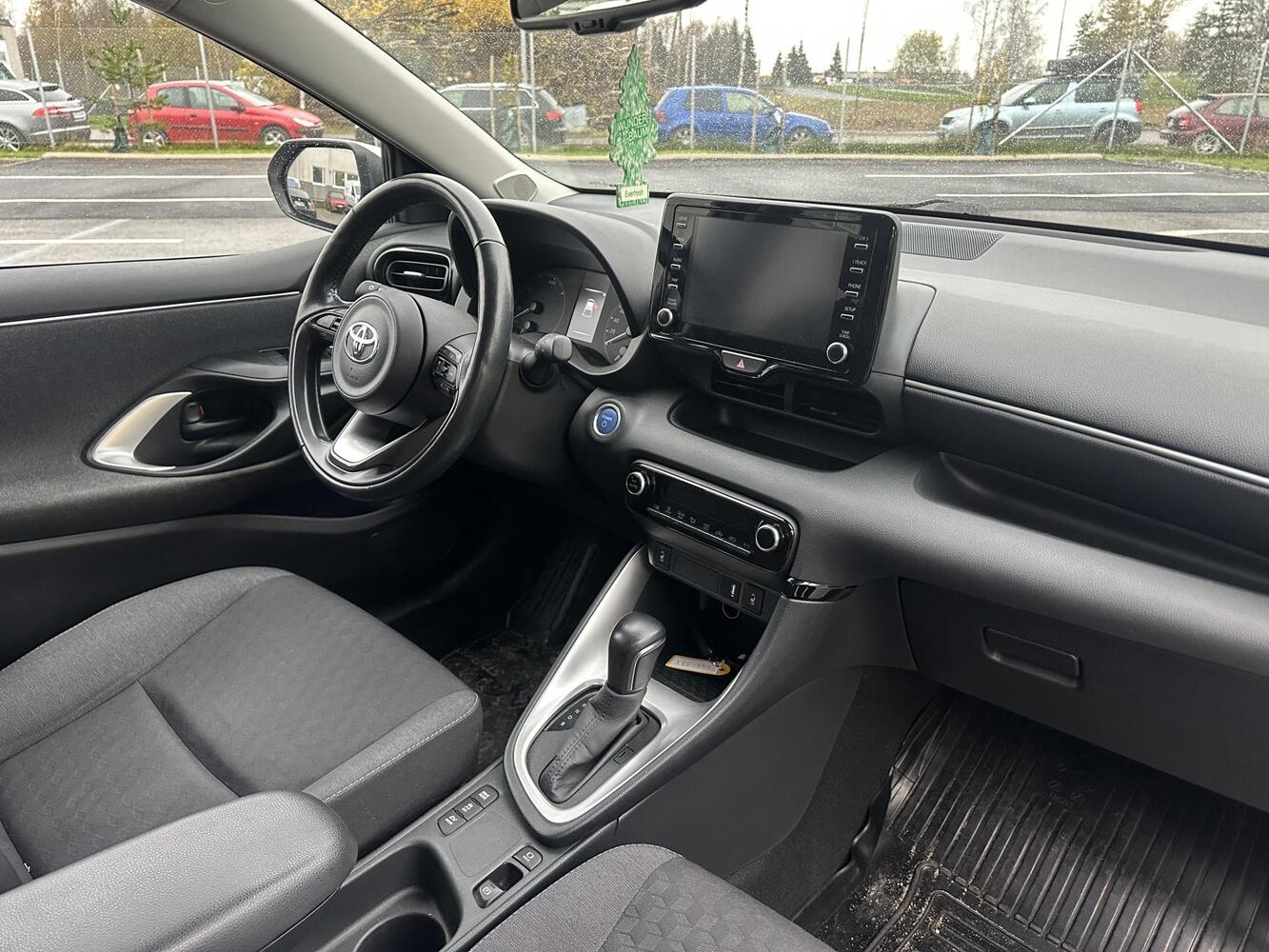 Toyota Yaris vaihtoauto