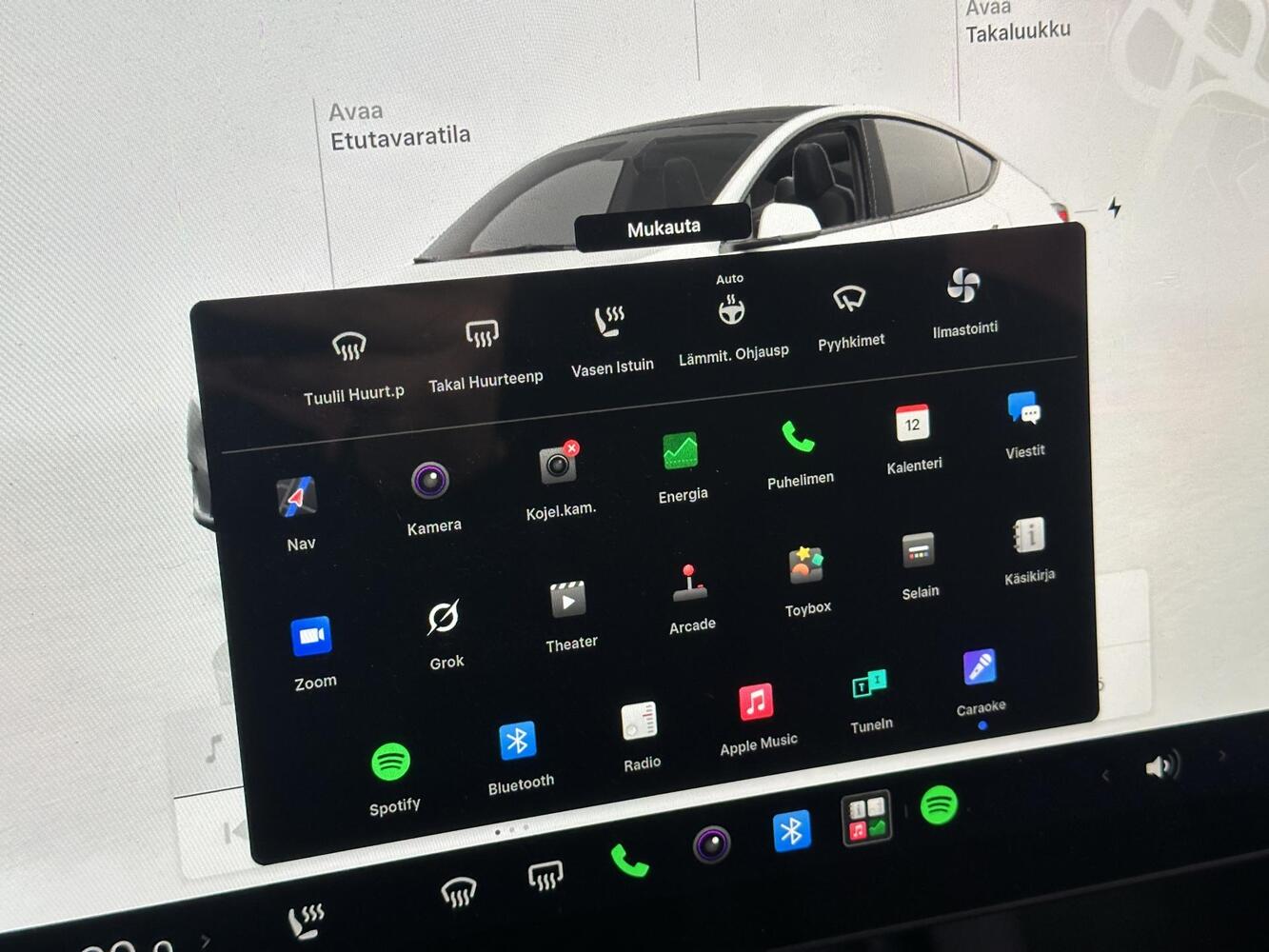 Tesla Model Y vaihtoauto