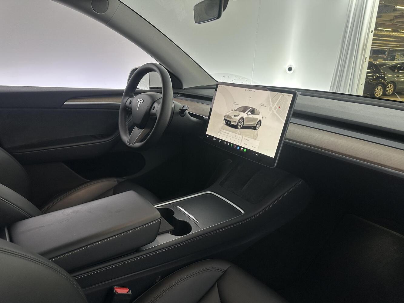 Tesla Model Y vaihtoauto