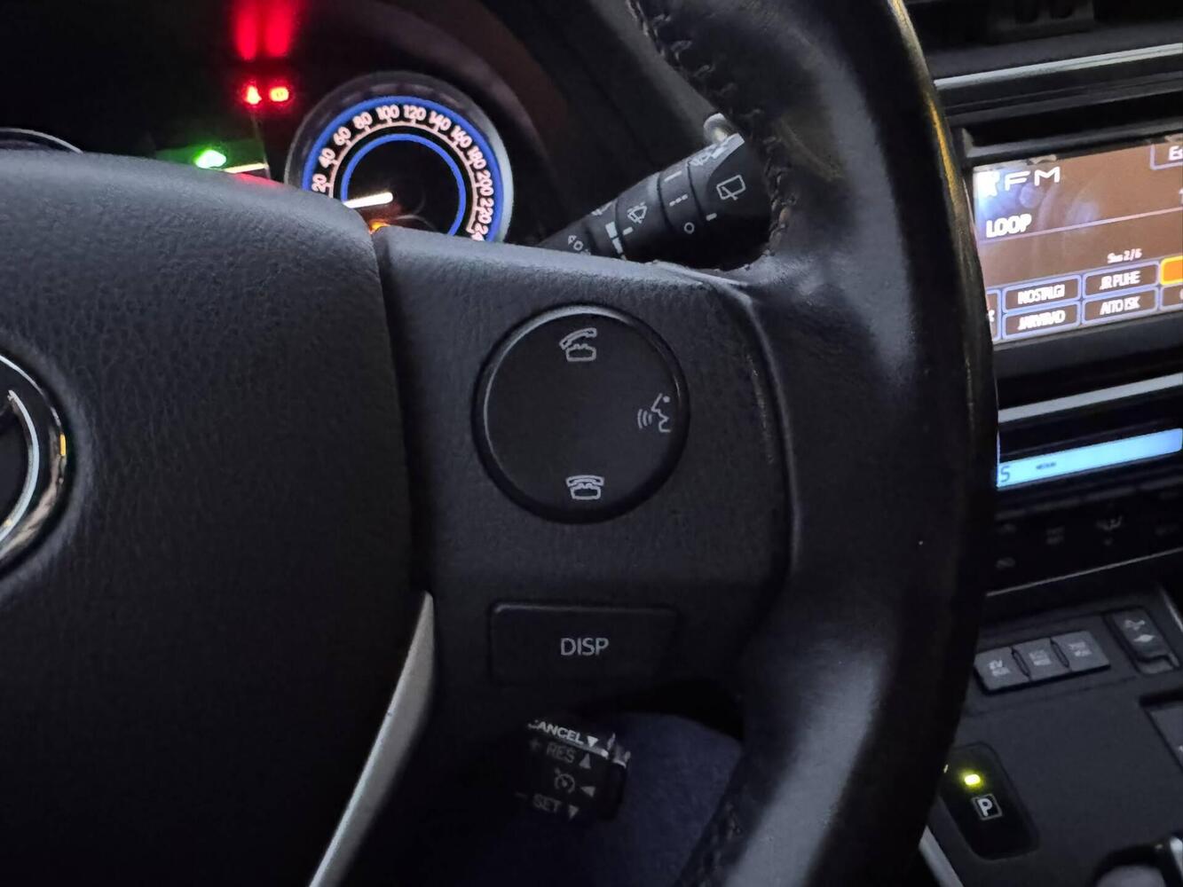 Toyota Auris vaihtoauto