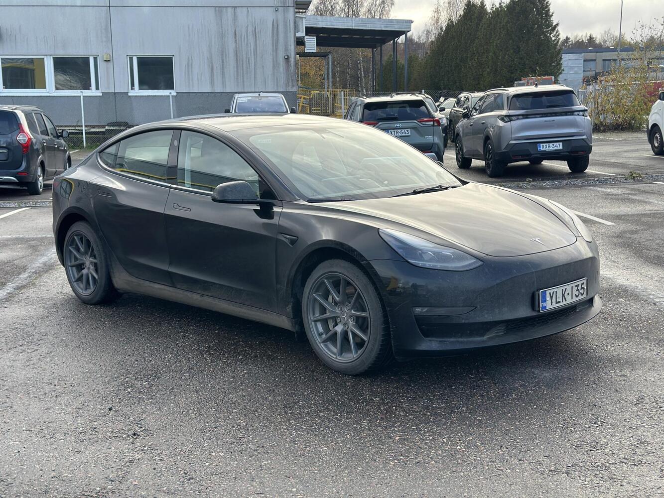 Tesla Model 3 vaihtoauto