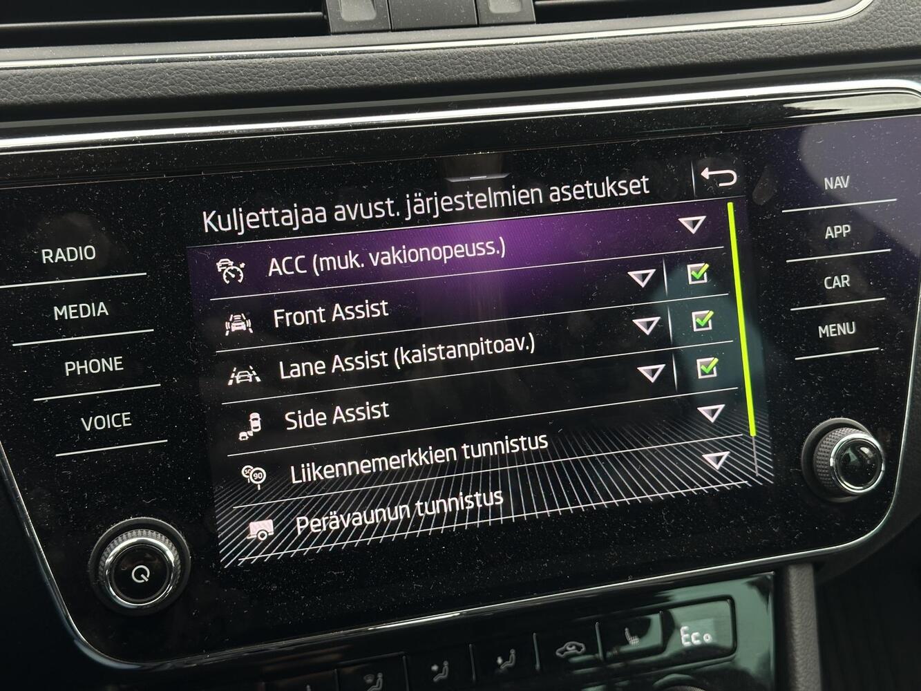 Skoda Superb vaihtoauto
