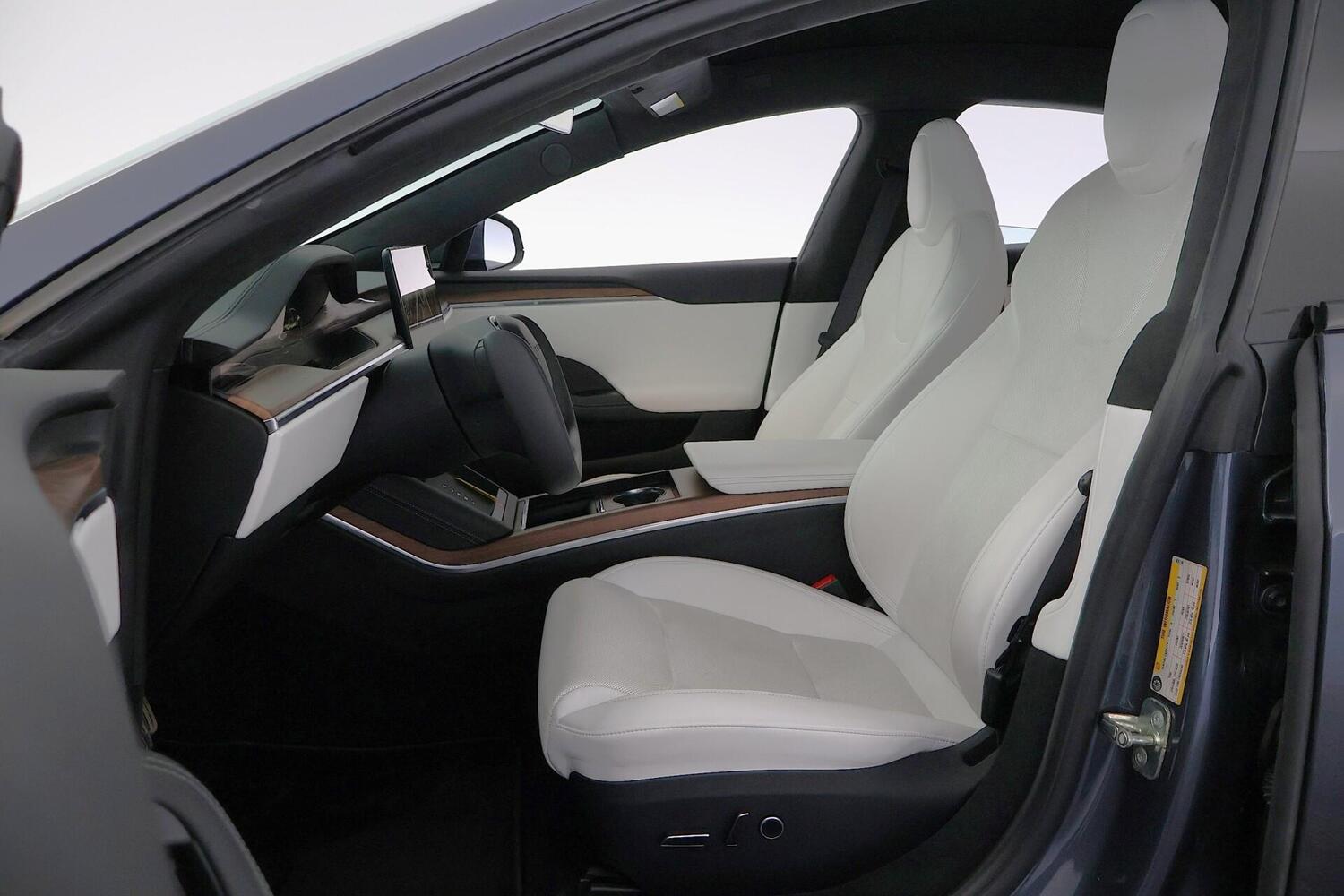 Tesla Model S vaihtoauto