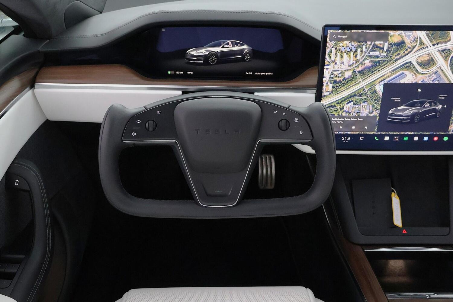Tesla Model S vaihtoauto