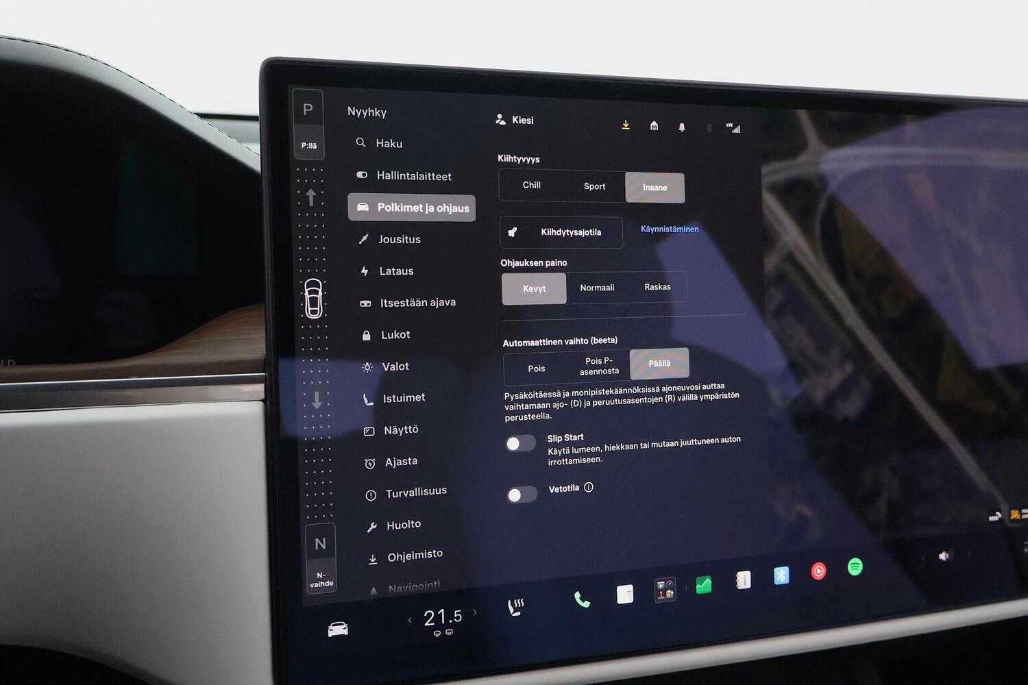 Tesla Model S vaihtoauto