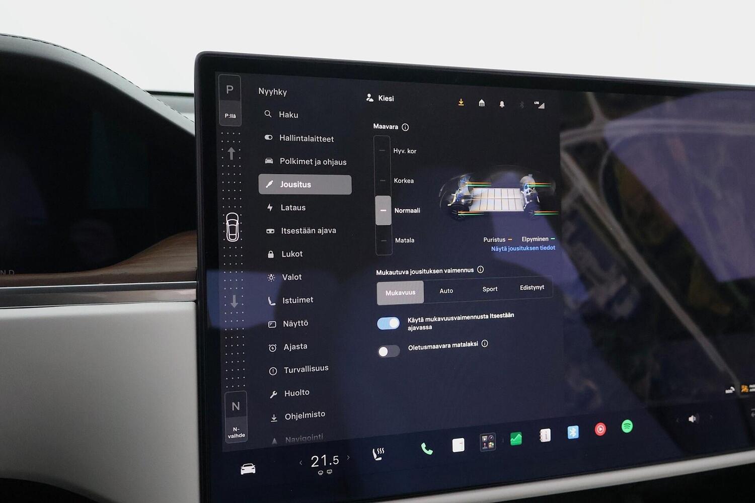 Tesla Model S vaihtoauto