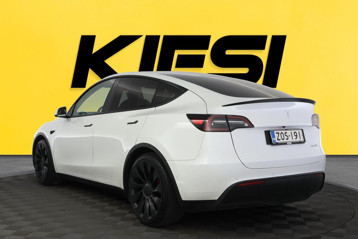 Tesla Model Y vaihtoauto
