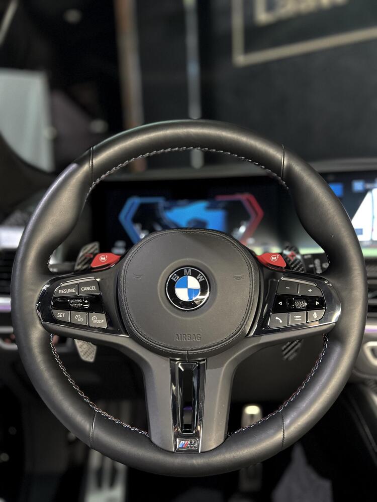 BMW XM vaihtoauto