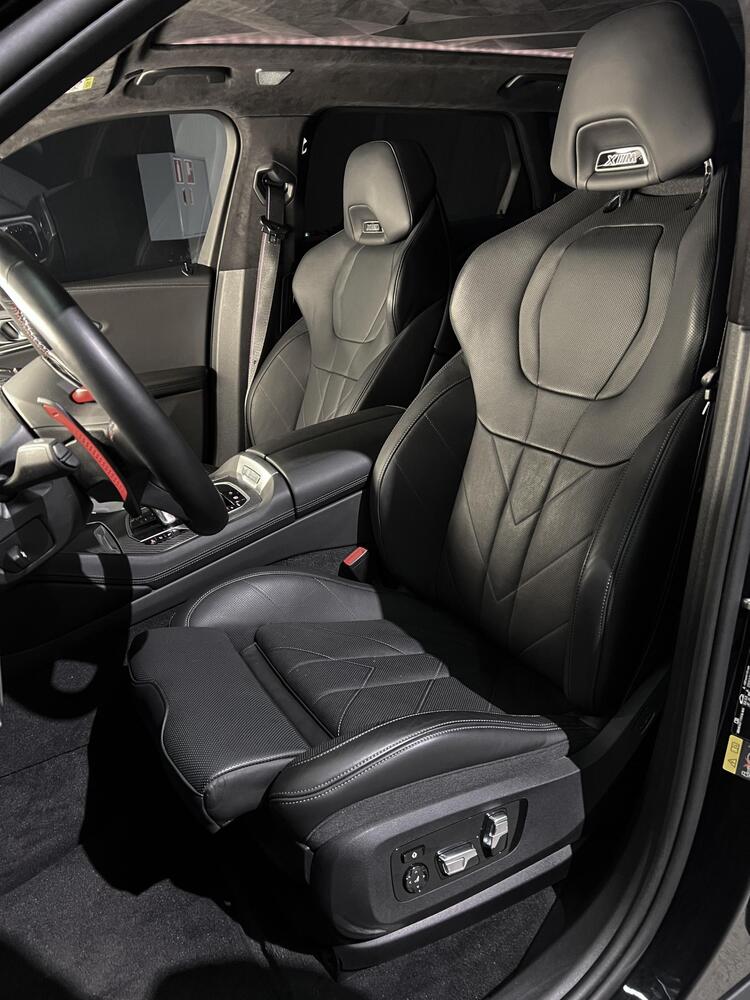 BMW XM vaihtoauto