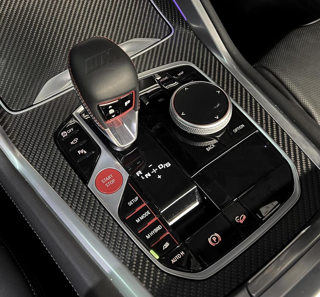 BMW XM vaihtoauto