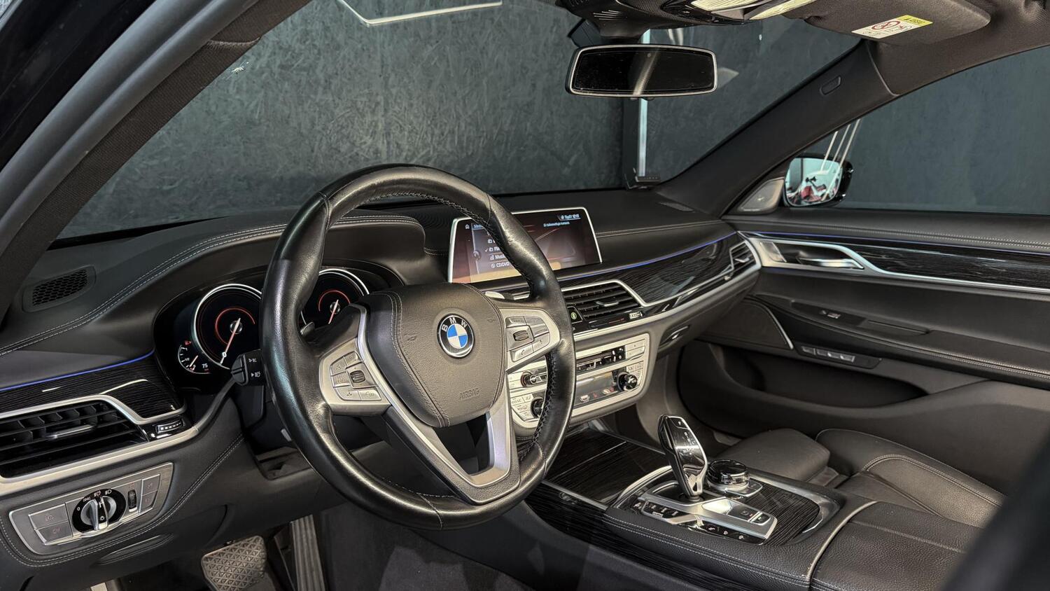 BMW 740 vaihtoauto