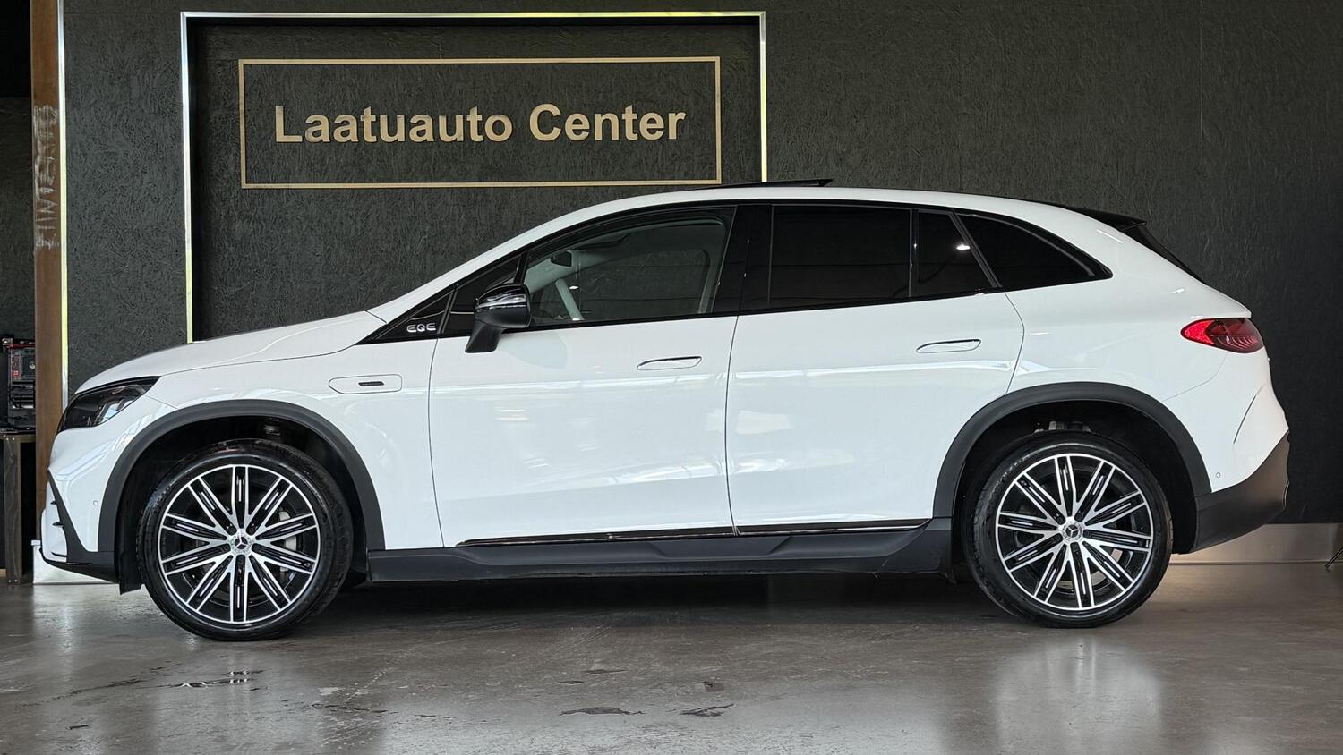 Mercedes-Benz EQE vaihtoauto