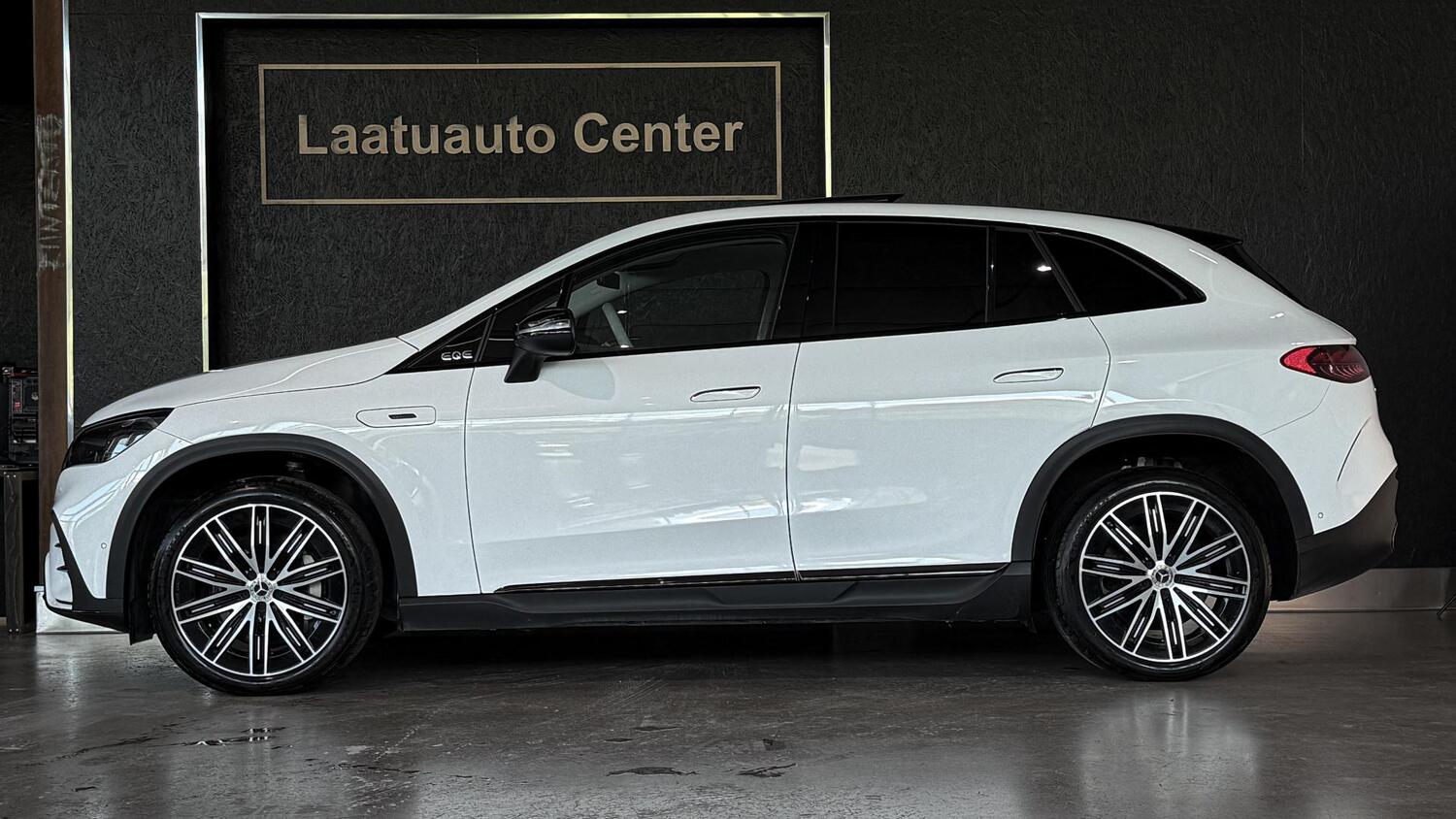 Mercedes-Benz EQE vaihtoauto