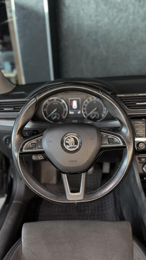 Skoda Superb vaihtoauto