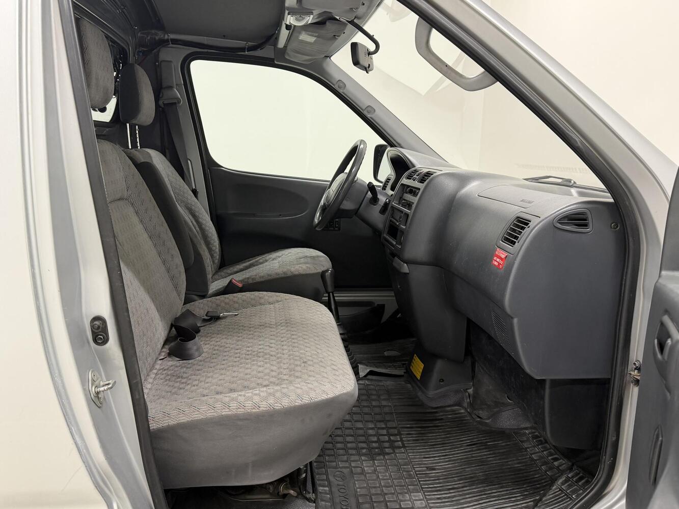 Toyota Hiace vaihtoauto