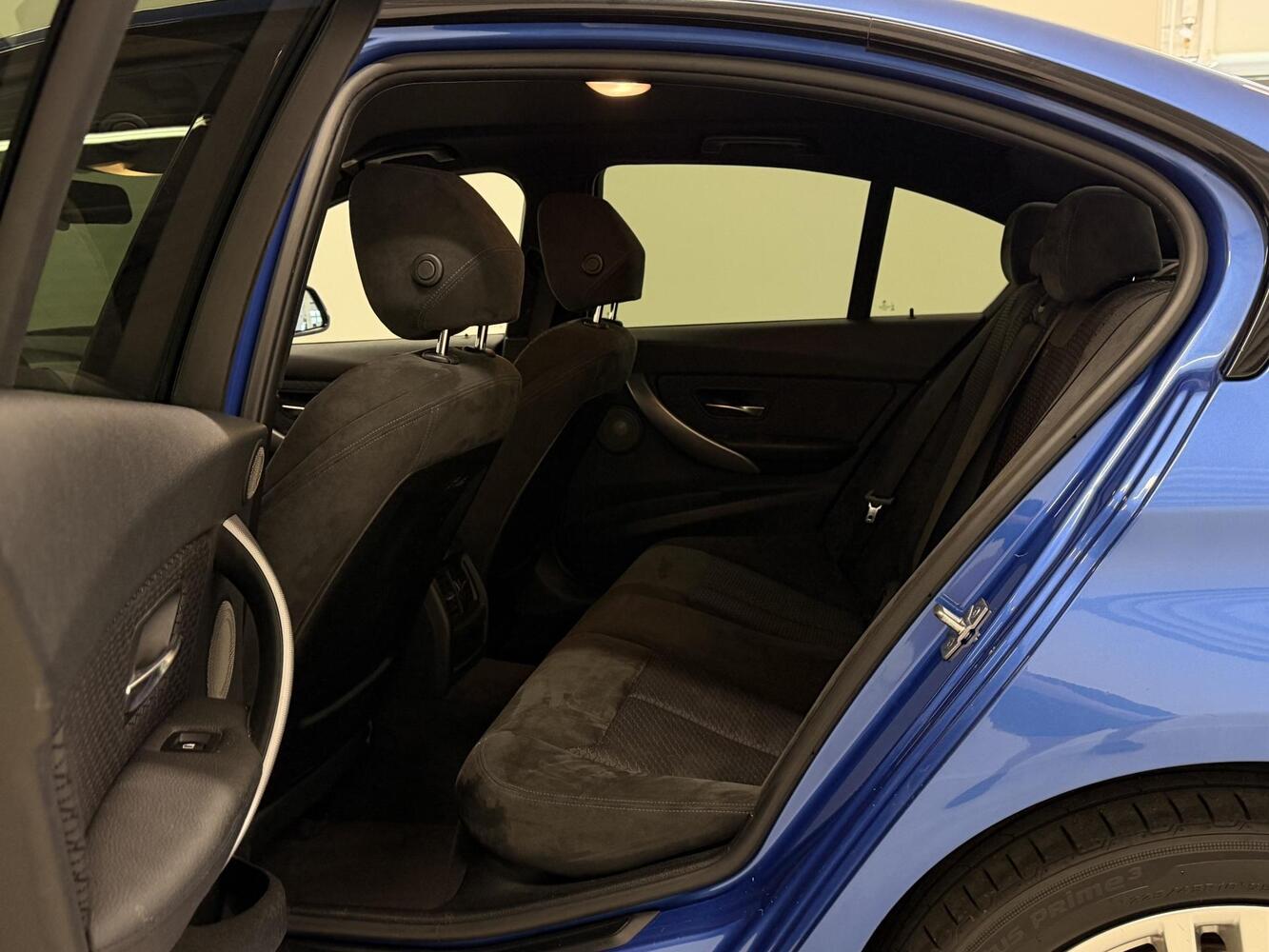 BMW 320 vaihtoauto