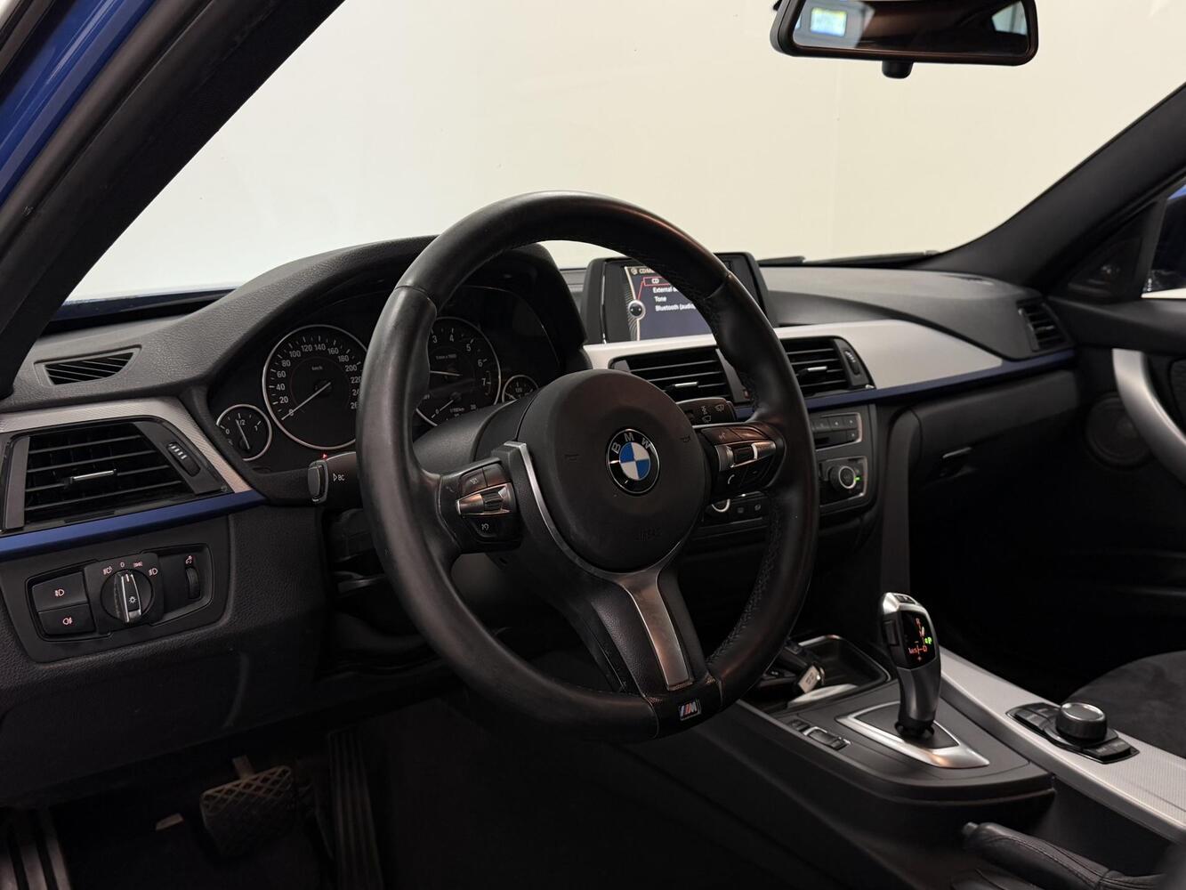 BMW 320 vaihtoauto